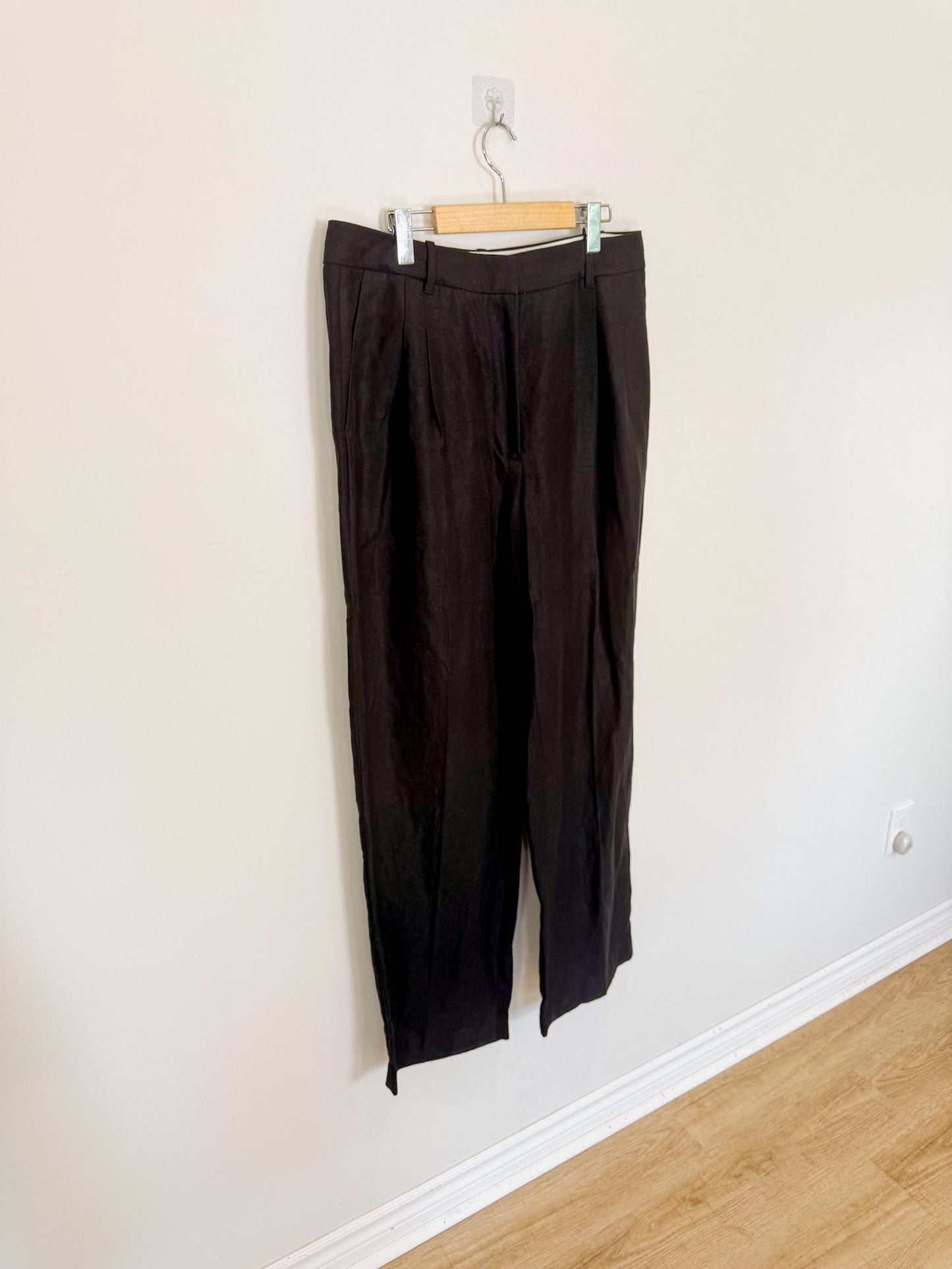 Wilfred The Effortless Pant in Black (Size L/XL)
