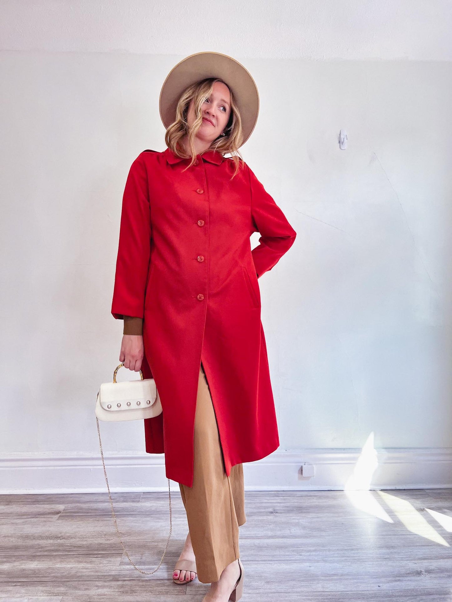 Vintage Trench Coat in Red (Size XL)