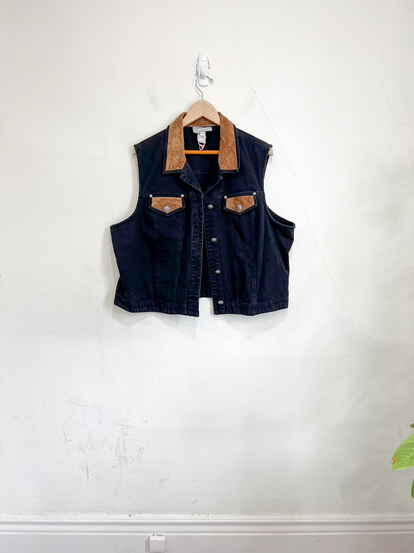 Vintage Denim Vest with Faux Suede Collar (Size 2X)