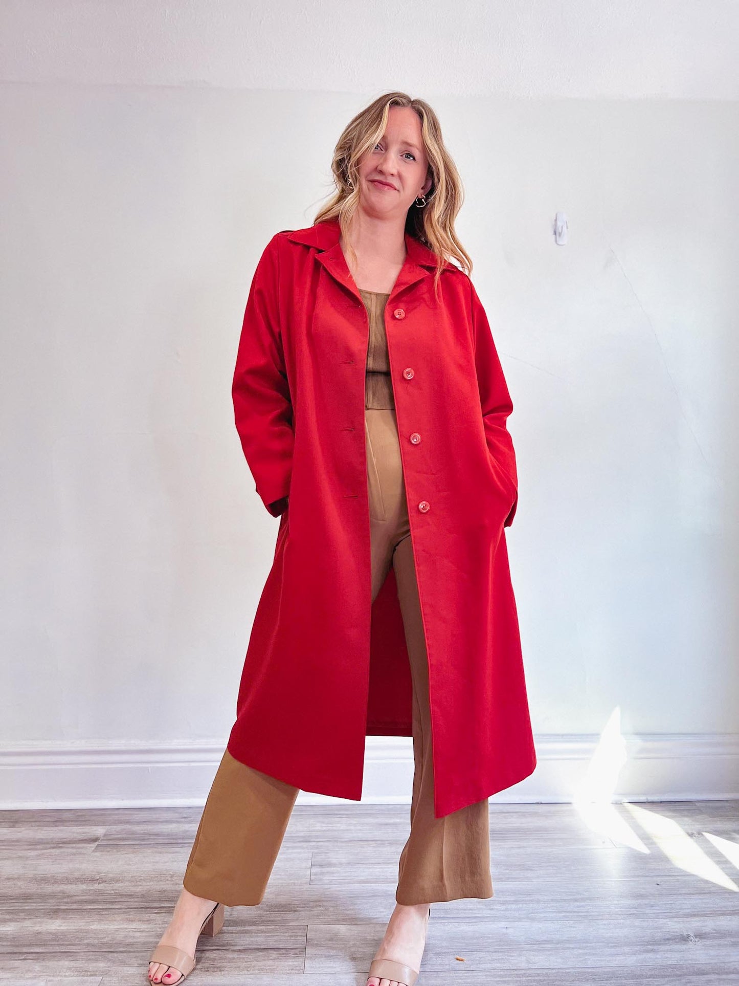 Vintage Trench Coat in Red (Size XL)