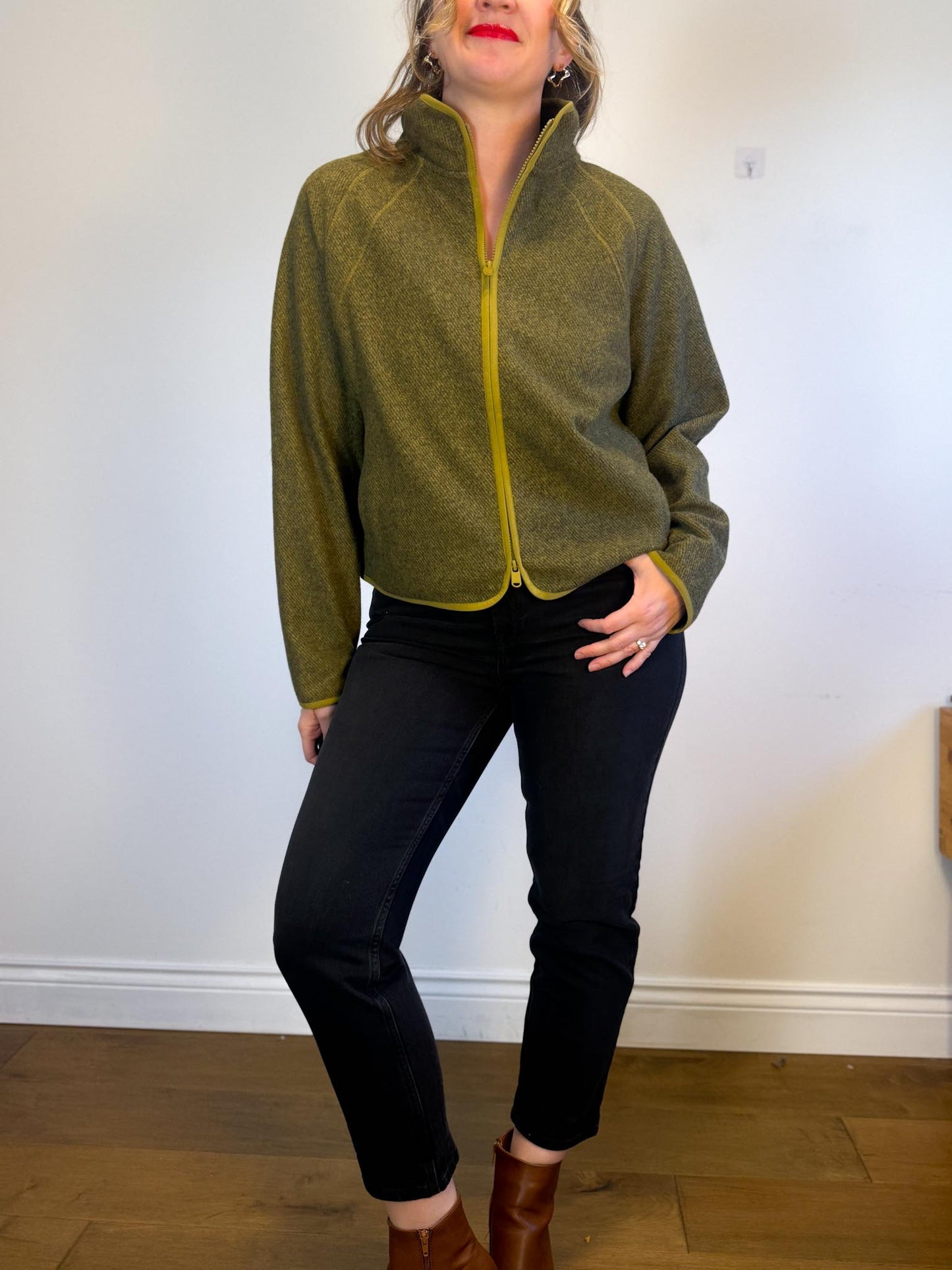 Athleta "Stroll Fleece Full Zip Jacket in Tapestry Gold" (Size L)