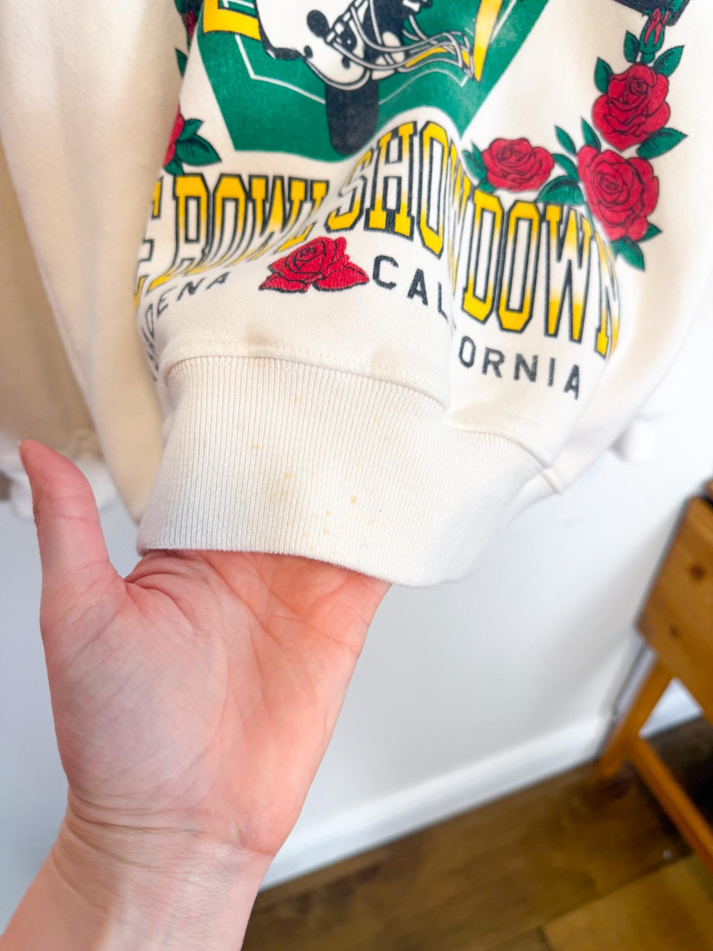 Abercrombie Rose Bowl Crewneck SOLD AS IS (Size XS-M)