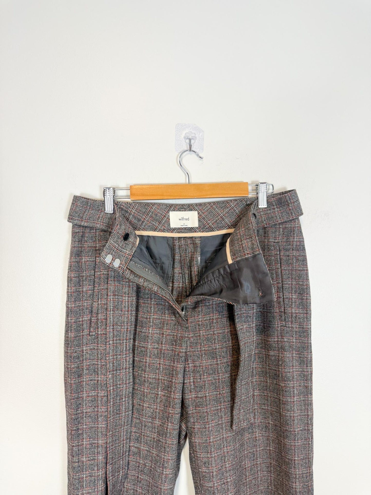 Wilfred "Félicité Tie Belted Wool Cropped Pant in Grey/Red" (Size 12)