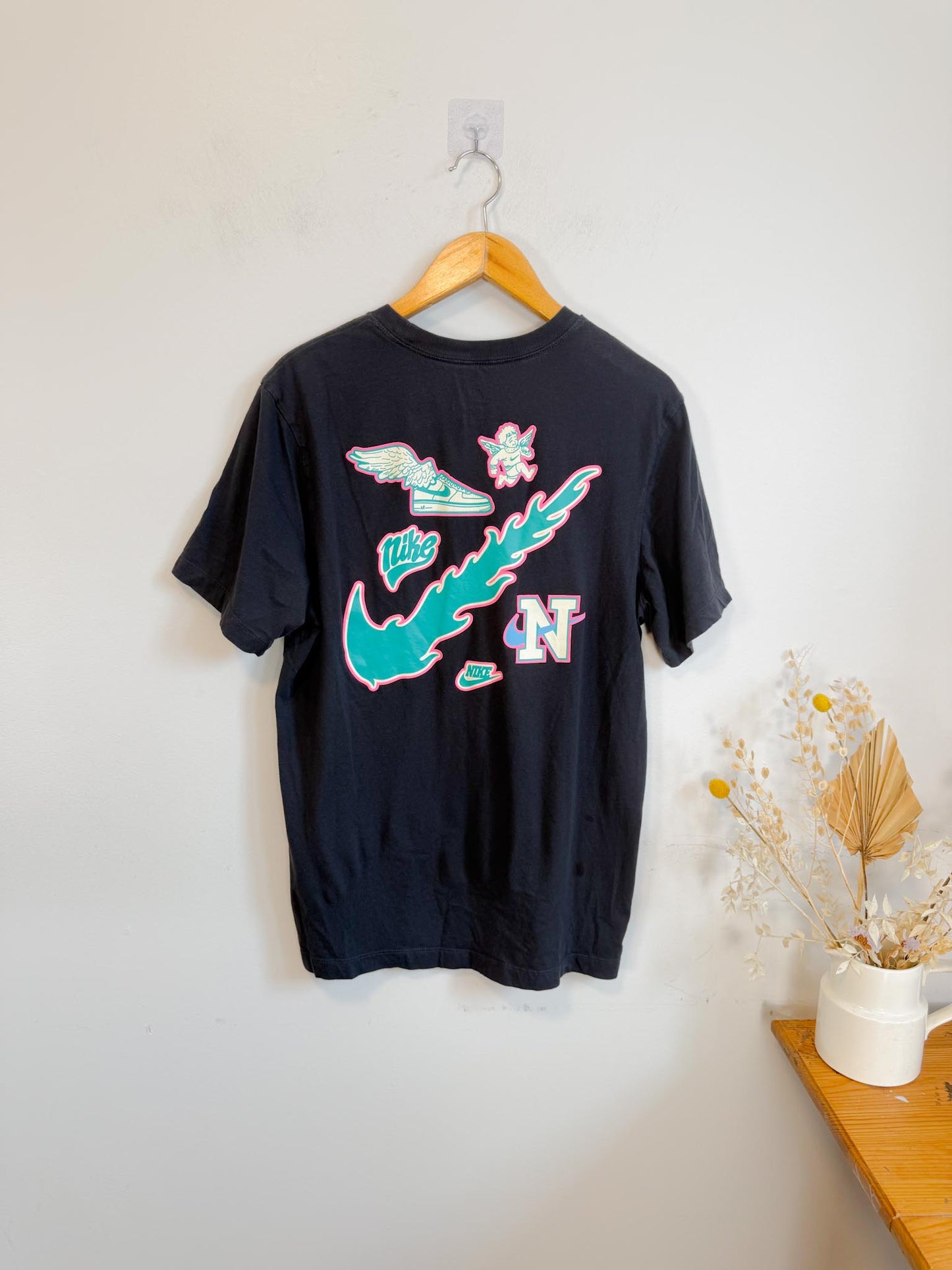 The Nike Tee in Grey (Size M)