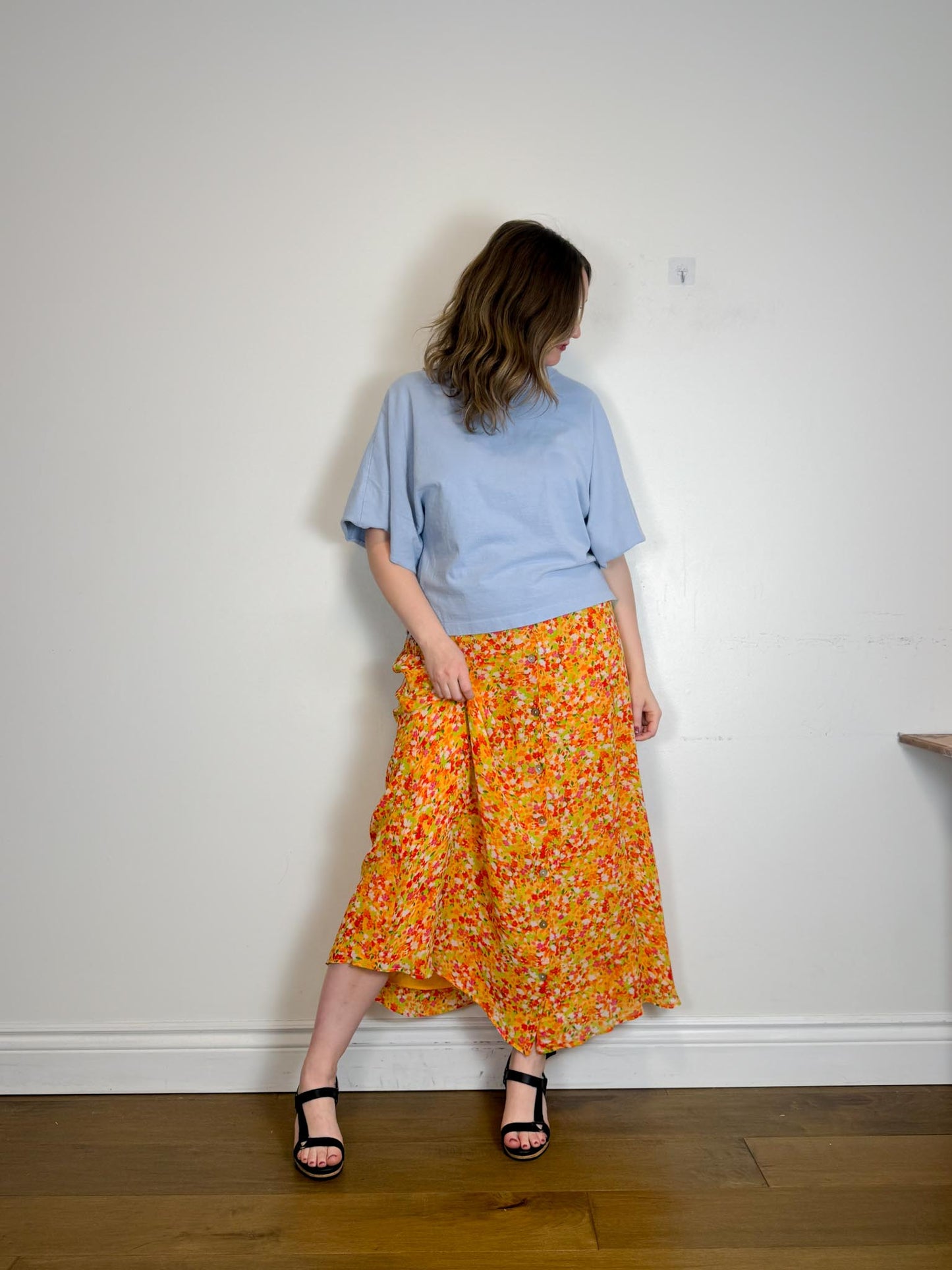 Vintage Floral Midi Skirt (Size L/XL)