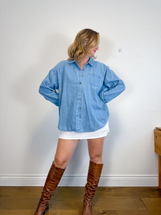 One Wednesday: The Chambray Button Up (Size 2XL)