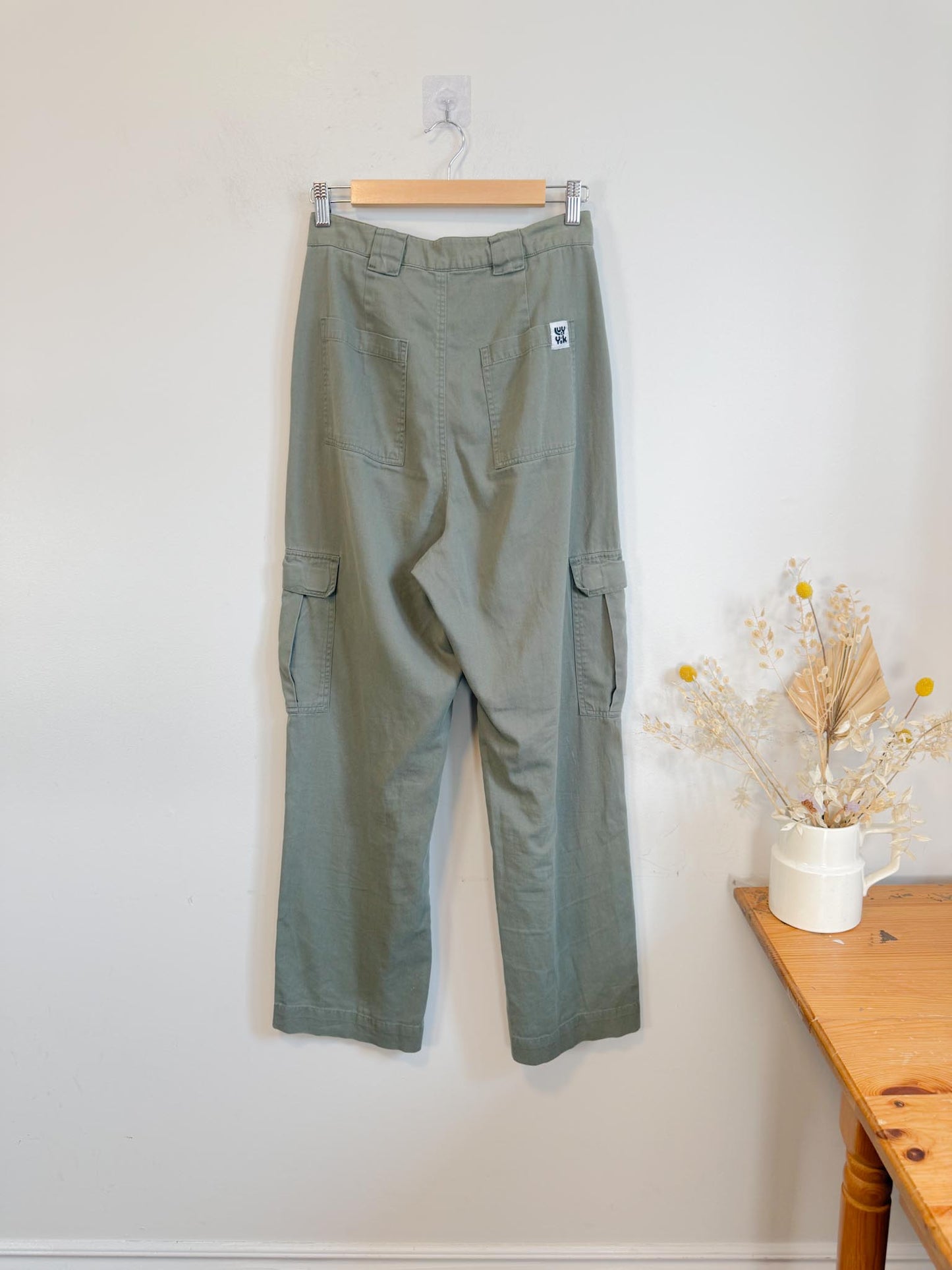 Lucy & Yak Sustainable High Rise Cargo Pants in Green (Size S)