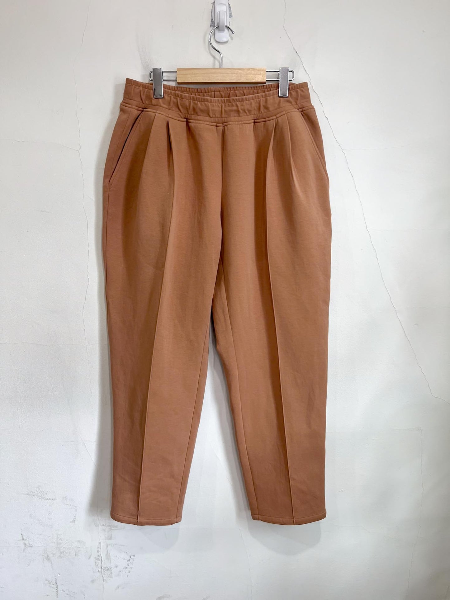 the kemist Designer Loungewear Pleated Pants in Nude (Size XL)