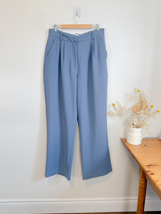 Abercrombie Curve Love Sloane Tailored Pant in Blue SOLD AS IS (Size 32)
