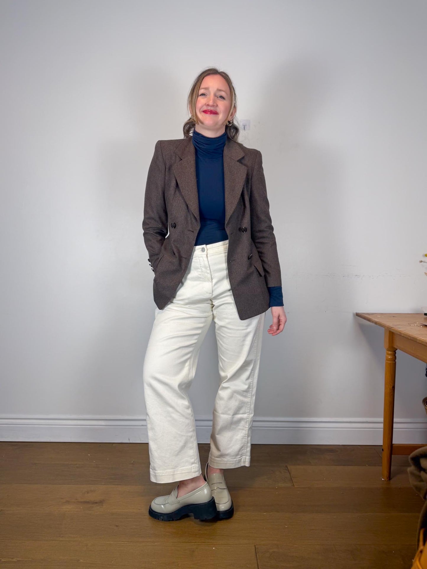 Vintage 90s Louis Feraud Wool Pant Suit in Brown (Size 6)