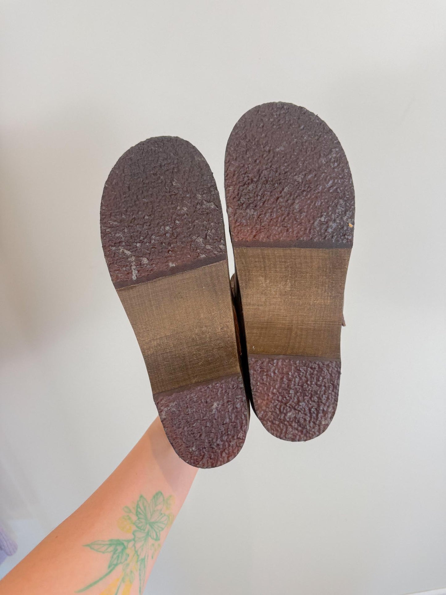 SANDGRENS Sustainable "Mary Jane Clogs in Brown" (Size 9)