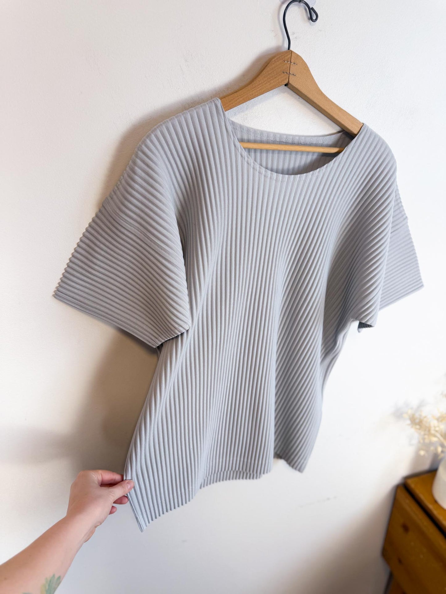 Issey Miyake Homme Plisse Designer Pleated T-Shirt in Grey (Size L)