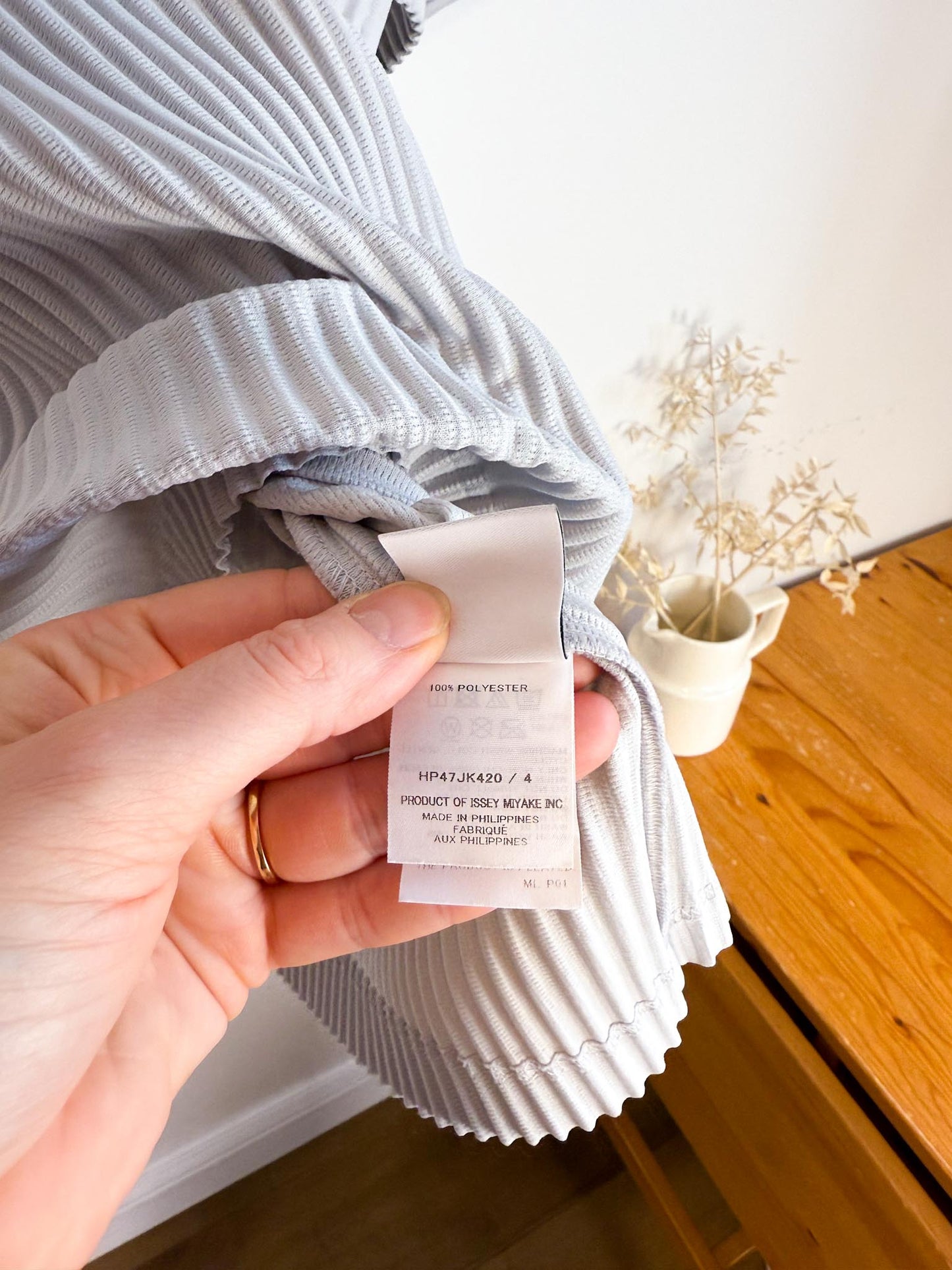 Issey Miyake Homme Plisse Designer Pleated T-Shirt in Grey (Size L)