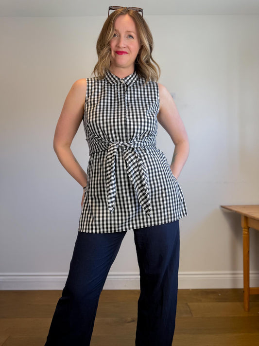 Lafayette 148 "Mariel Check Sleeveless Front Tie Blouse in White/Black" (Size L)