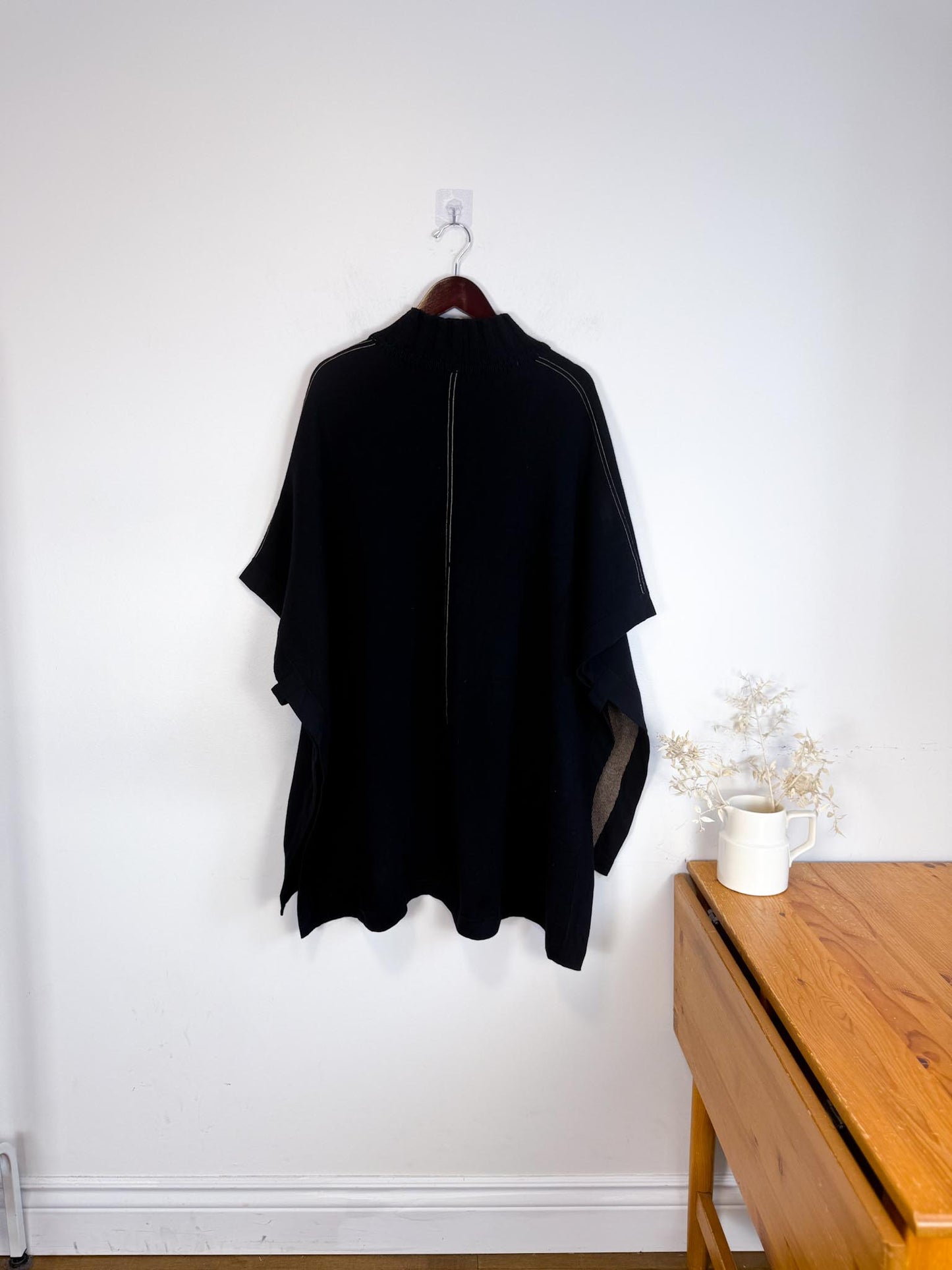Theory Palomino Reversible Wool Cape Jacket in Black (Size M/L)