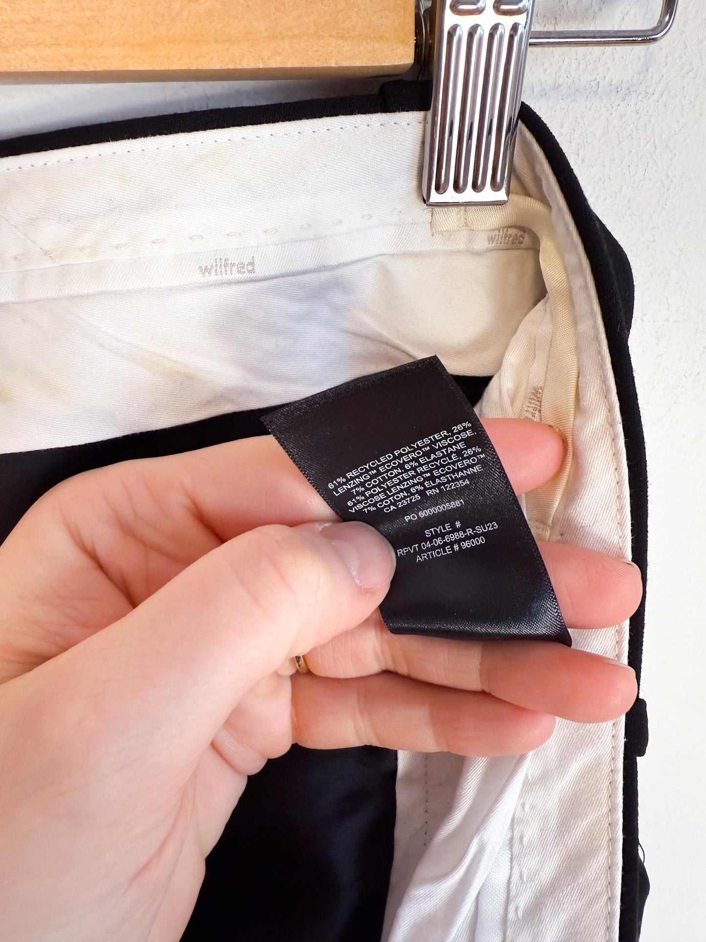 Wilfred "The Effortless Pant in Black" (Size 4)