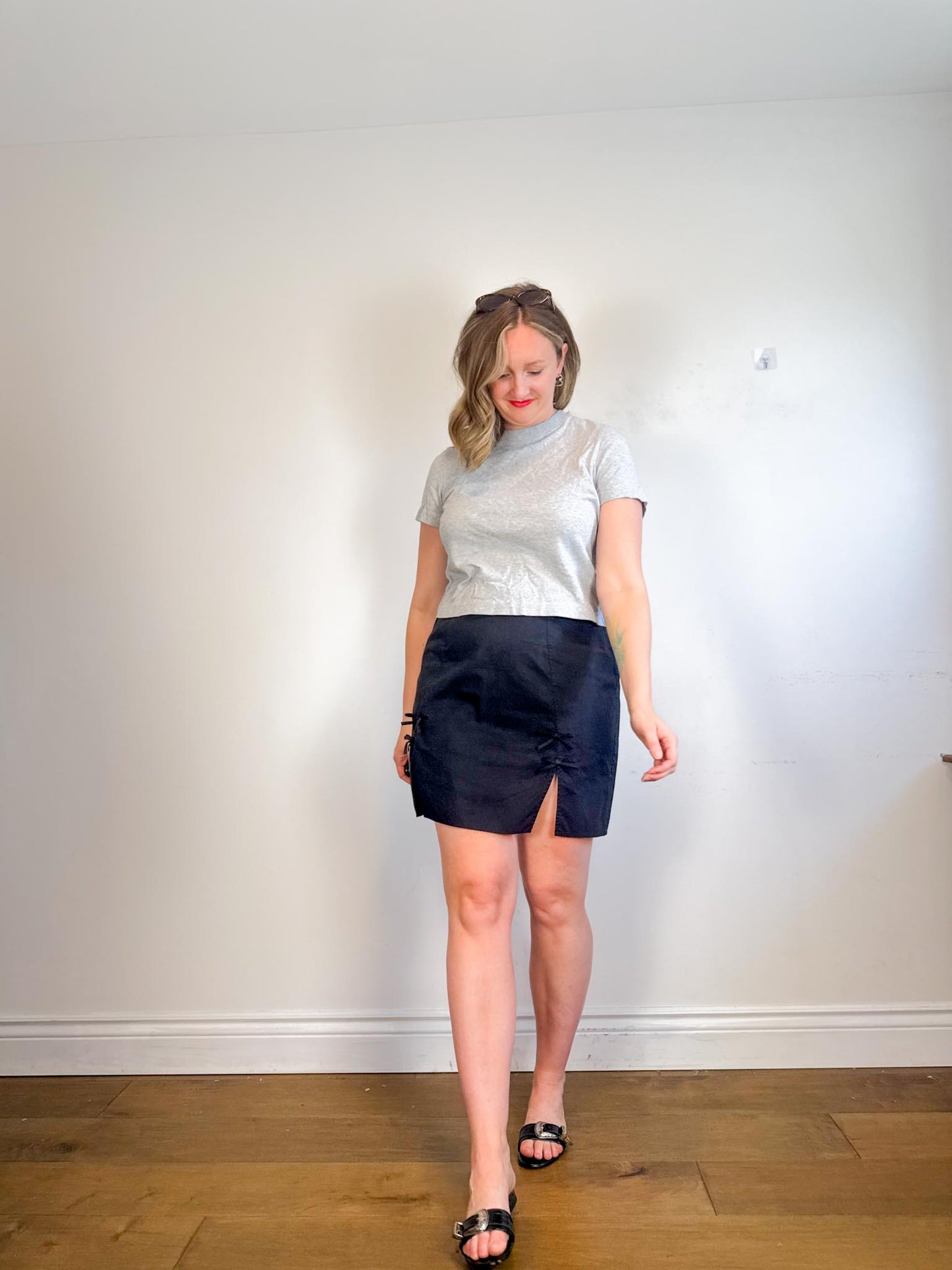 Black Mini Skirt with Bowties (Size XL)
