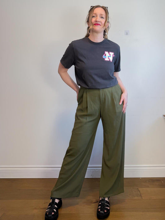 Gap "Pleated Wide Leg Trousers in Moss Green" (Size 12)