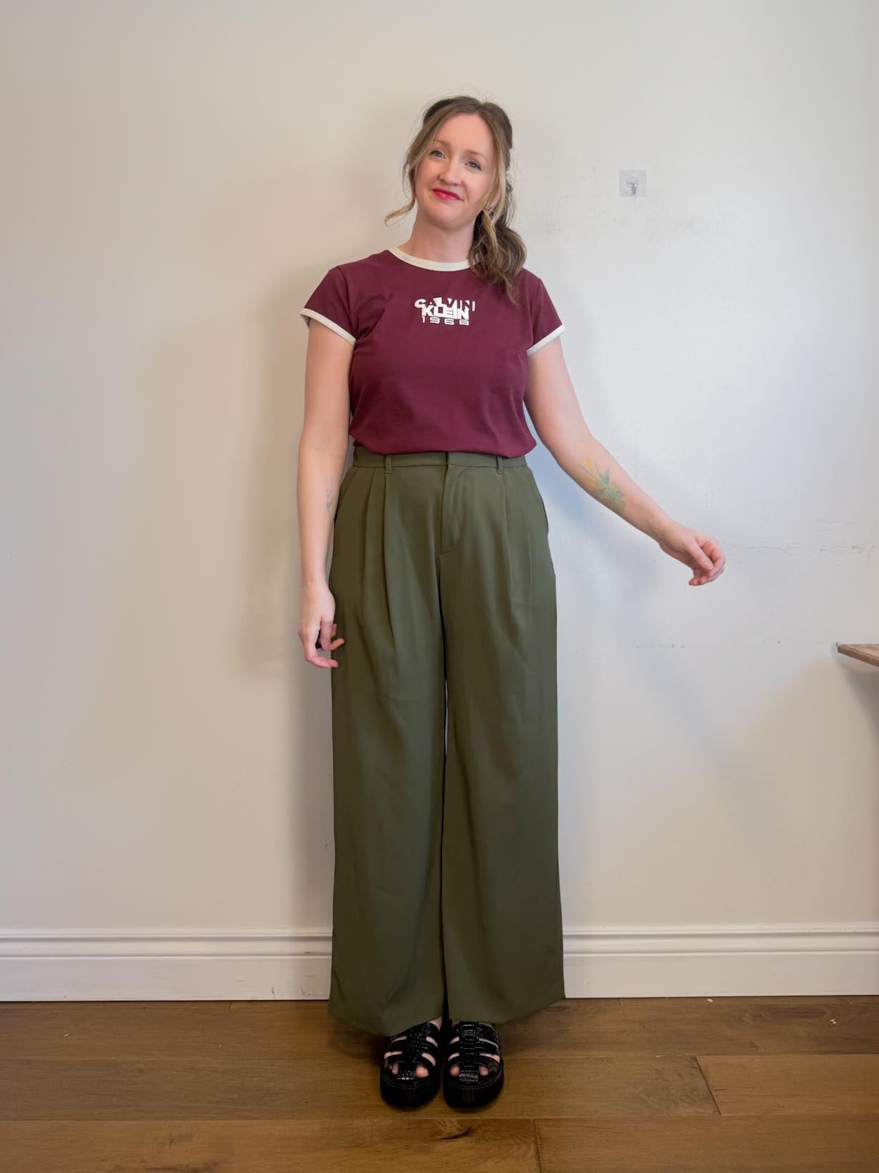 Gap "Pleated Wide Leg Trousers in Moss Green" (Size 12)