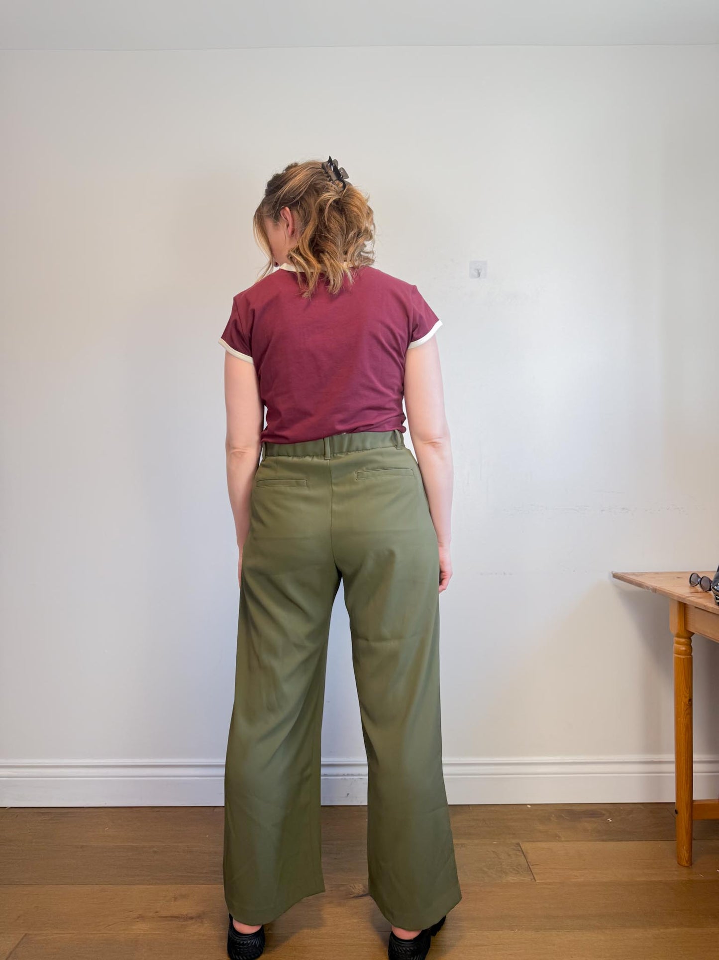 Gap "Pleated Wide Leg Trousers in Moss Green" (Size 12)