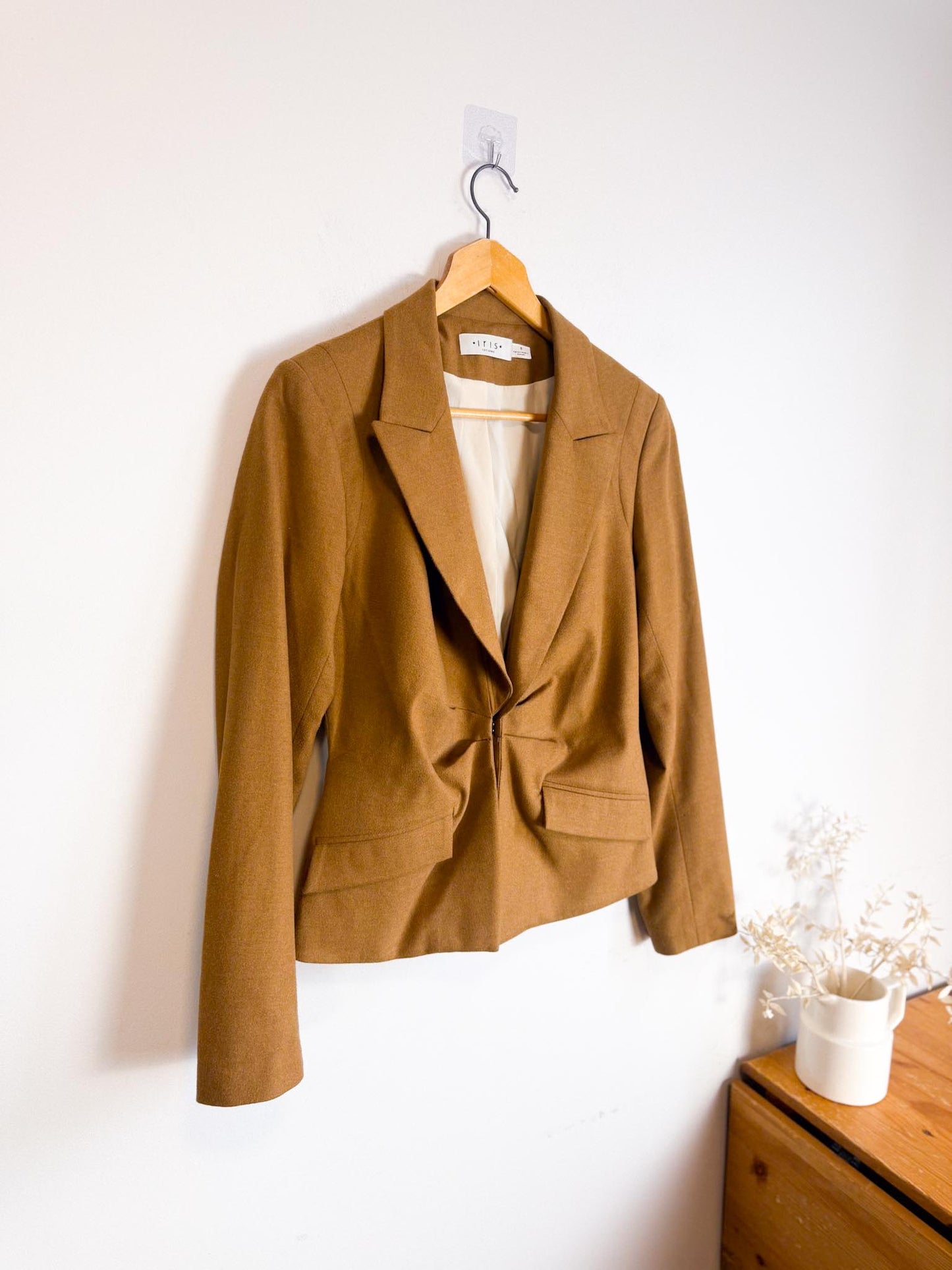 Iris Setlakwe Designer Blazer in Camel (Size M)