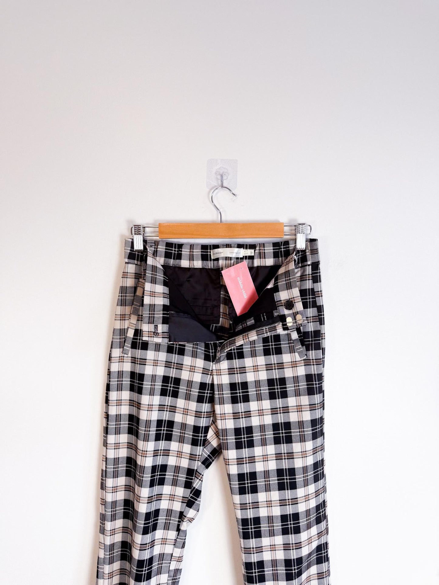 InWear "JannahIW Pant in Black/White Plaid" (Size 6)