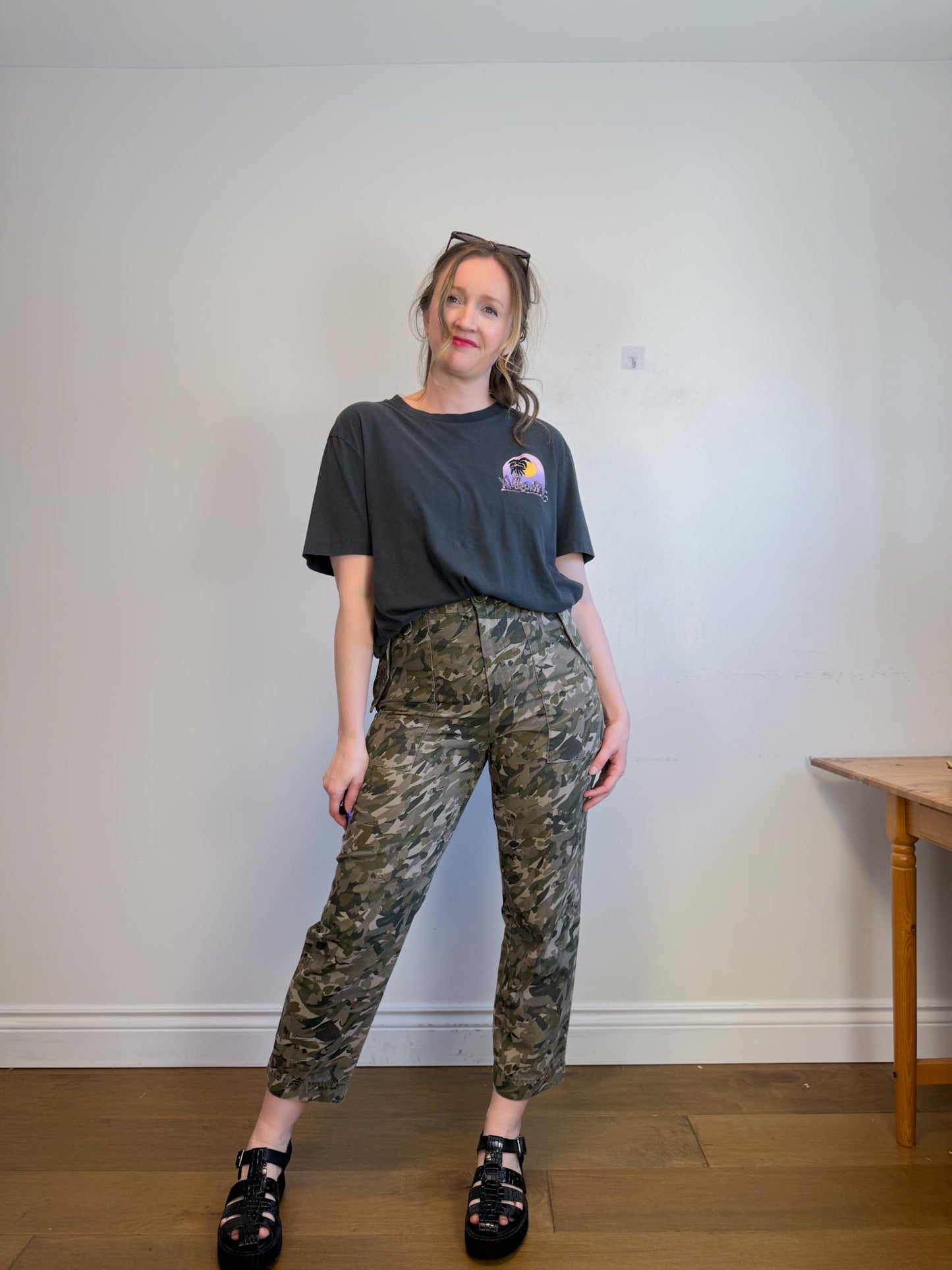 ALLSAINTS Oversized Tropical Print T-Shirt in Grey (Size XL)