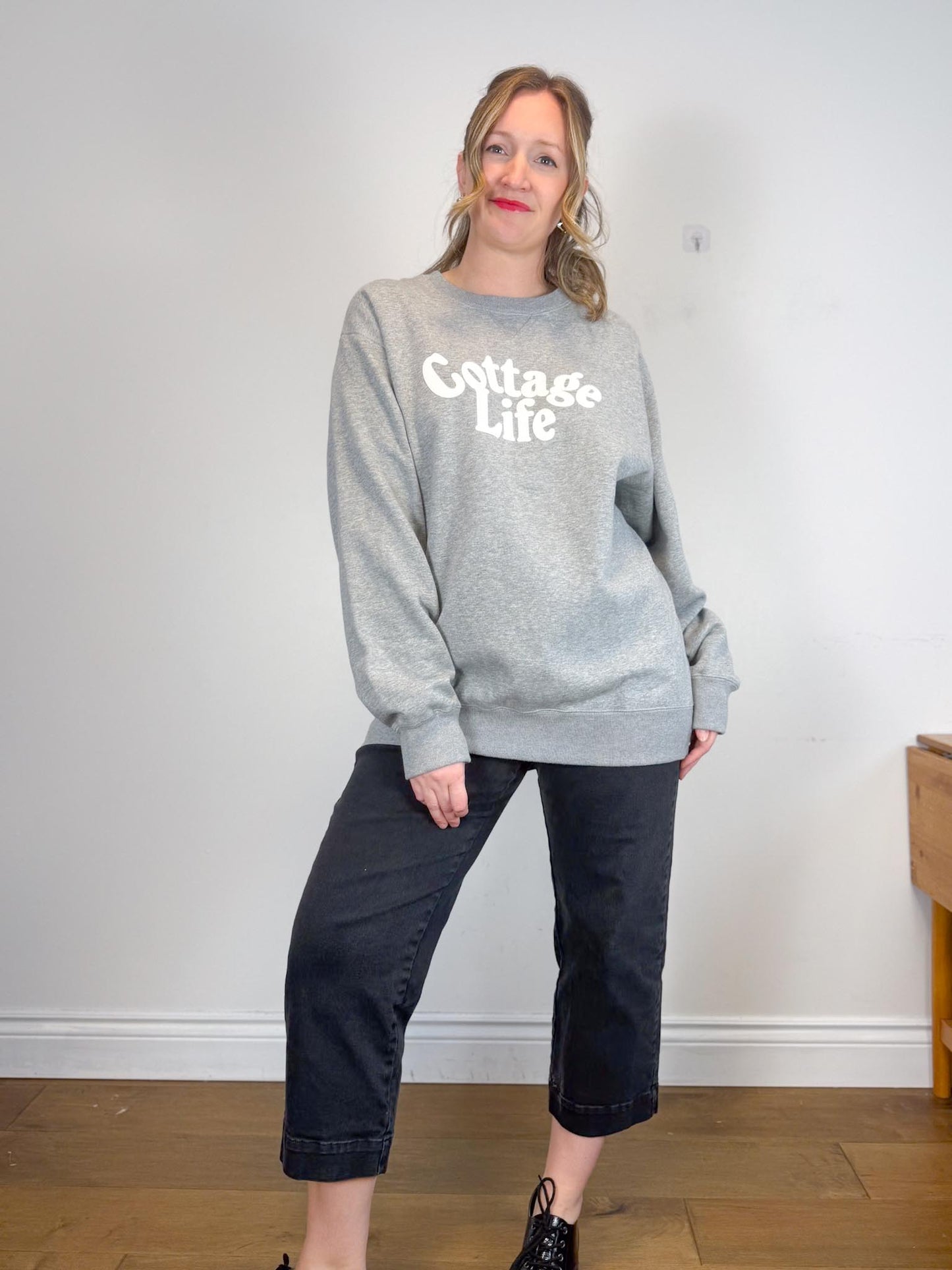 Province of Canada "Cottage Life Crewneck in Grey" NWT (Size XL)