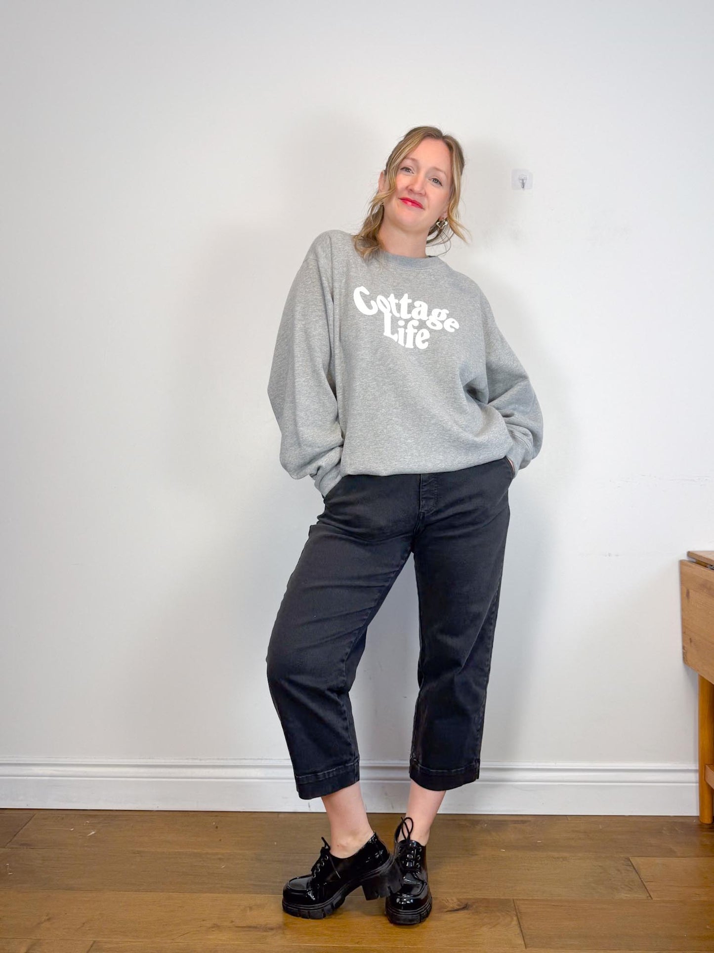 Province of Canada "Cottage Life Crewneck in Grey" NWT (Size XL)