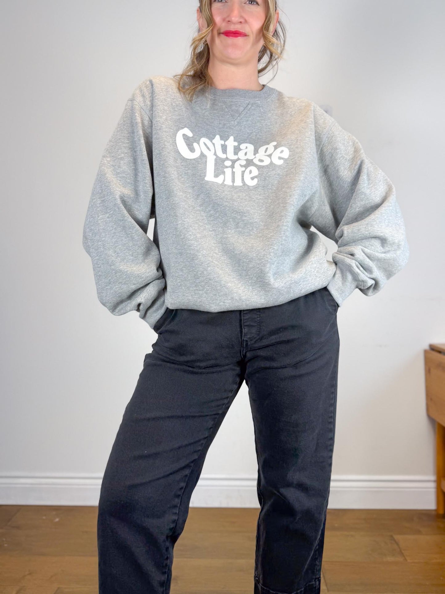 Province of Canada "Cottage Life Crewneck in Grey" NWT (Size XL)