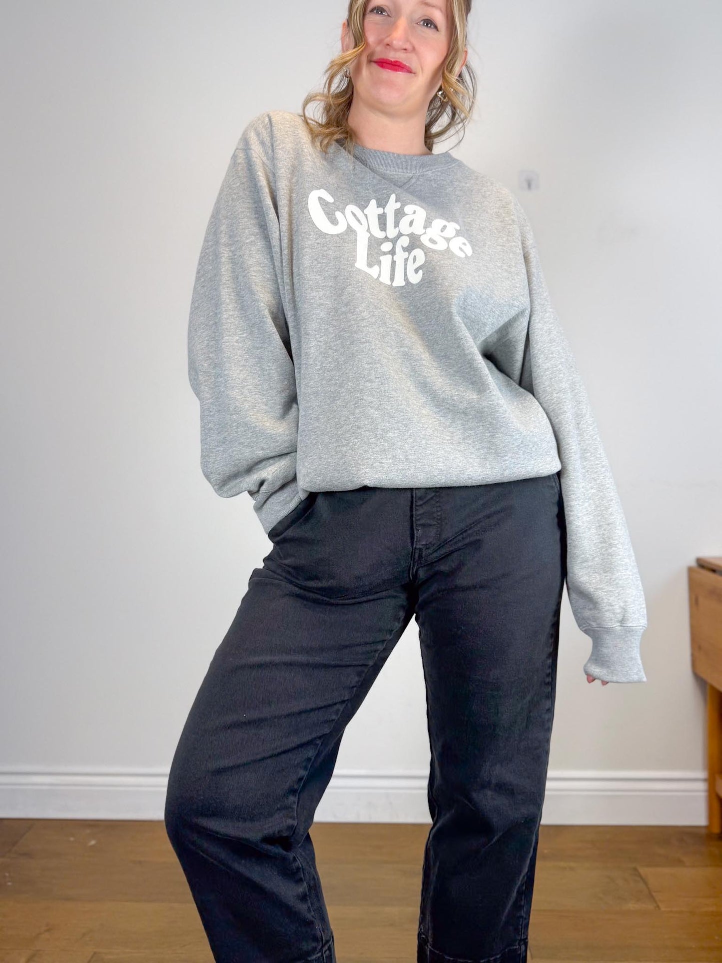 Province of Canada "Cottage Life Crewneck in Grey" NWT (Size XL)