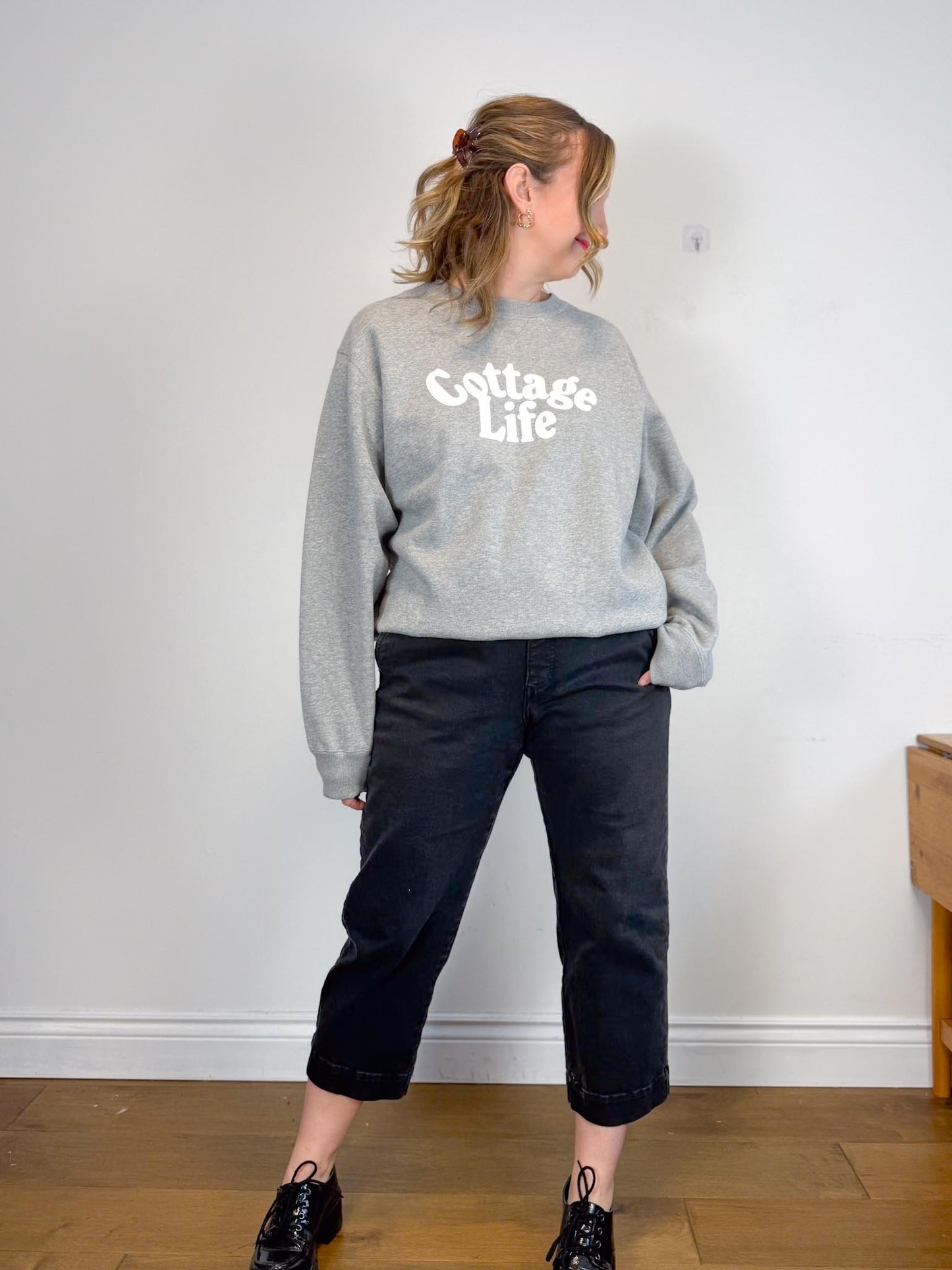 Province of Canada "Cottage Life Crewneck in Grey" NWT (Size XL)