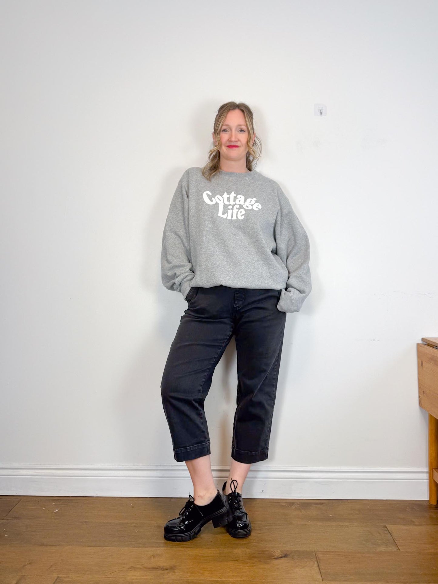 Province of Canada "Cottage Life Crewneck in Grey" NWT (Size XL)