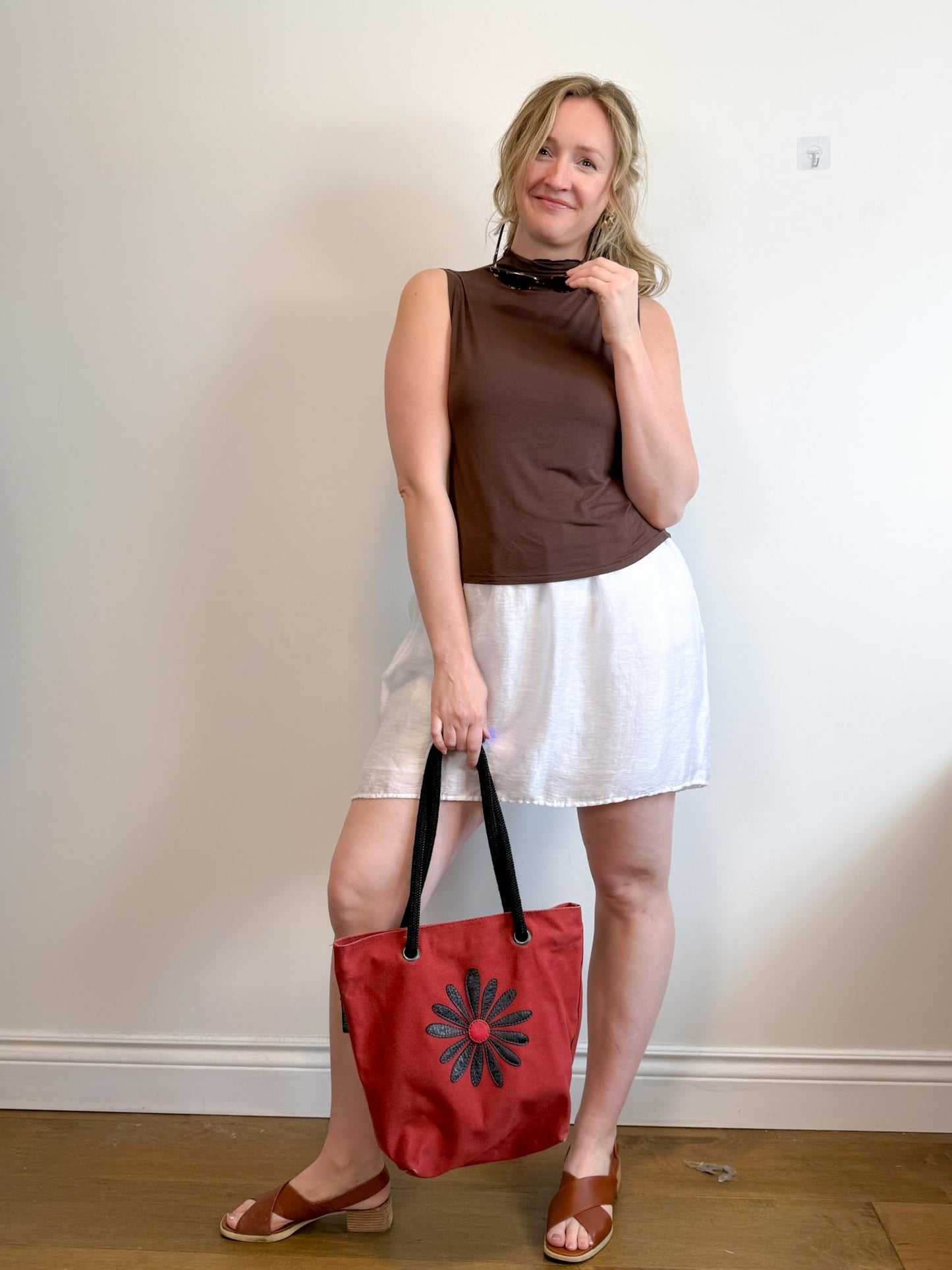Babaton Sleeveless Mockneck Top in Brown (Size M)