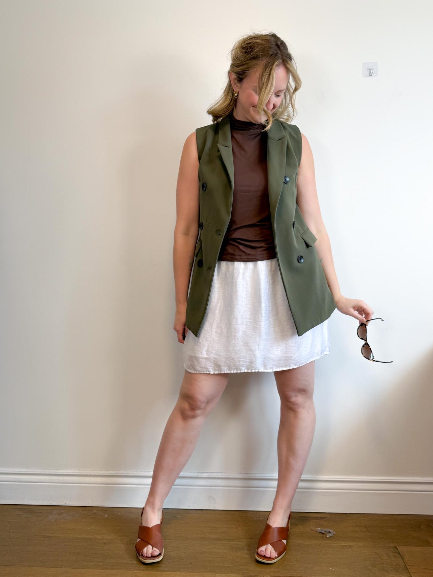 Babaton Sleeveless Mockneck Top in Brown (Size M)