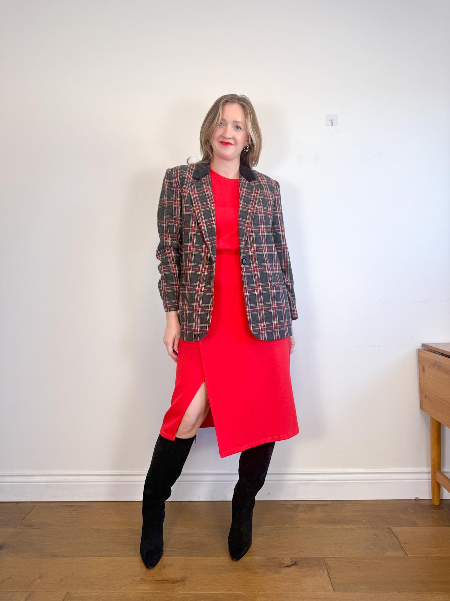 Vintage Plaid Blazer in Black/Red (Size L)