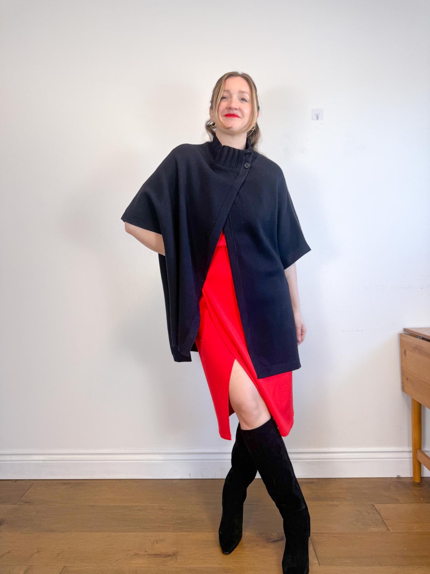 Theory Palomino Reversible Wool Cape Jacket in Black (Size M/L)