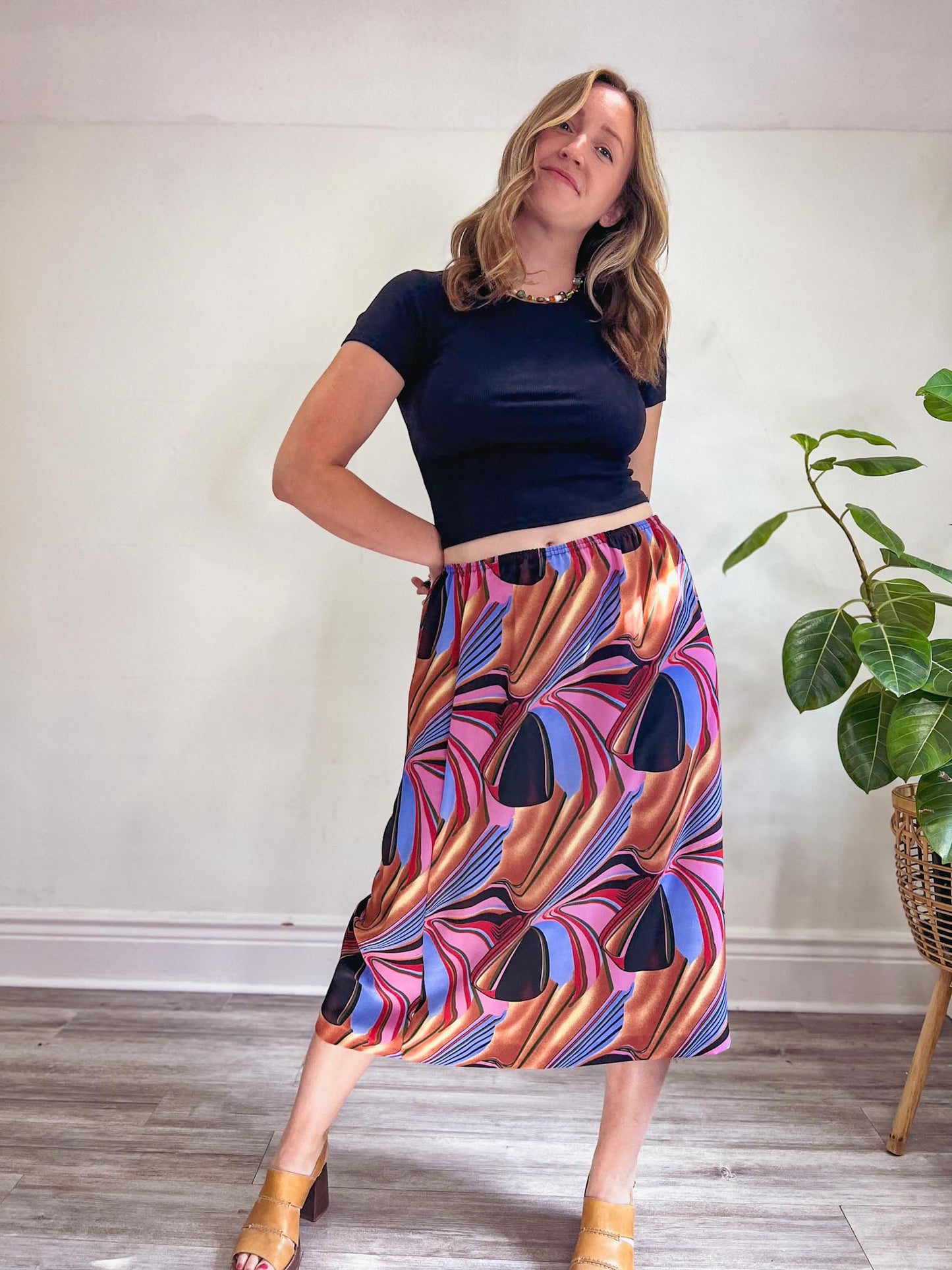 Vintage Retro Print Midi Skirt (Size XL)