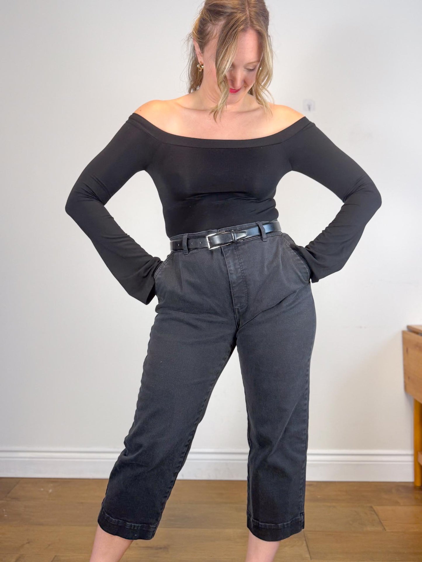 Reformation Off the Shoulder Cropped Long Sleeve Top in Black (Size S)