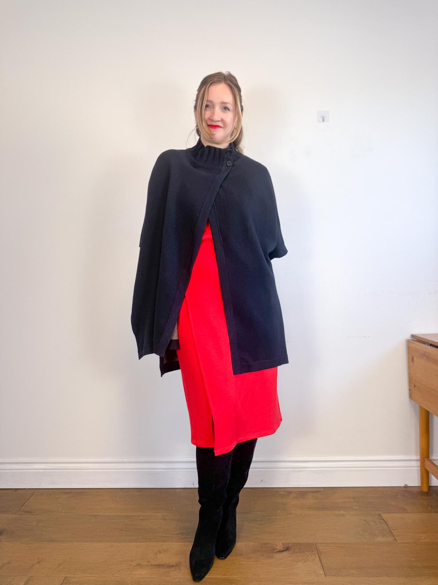 Theory Palomino Reversible Wool Cape Jacket in Black (Size M/L)