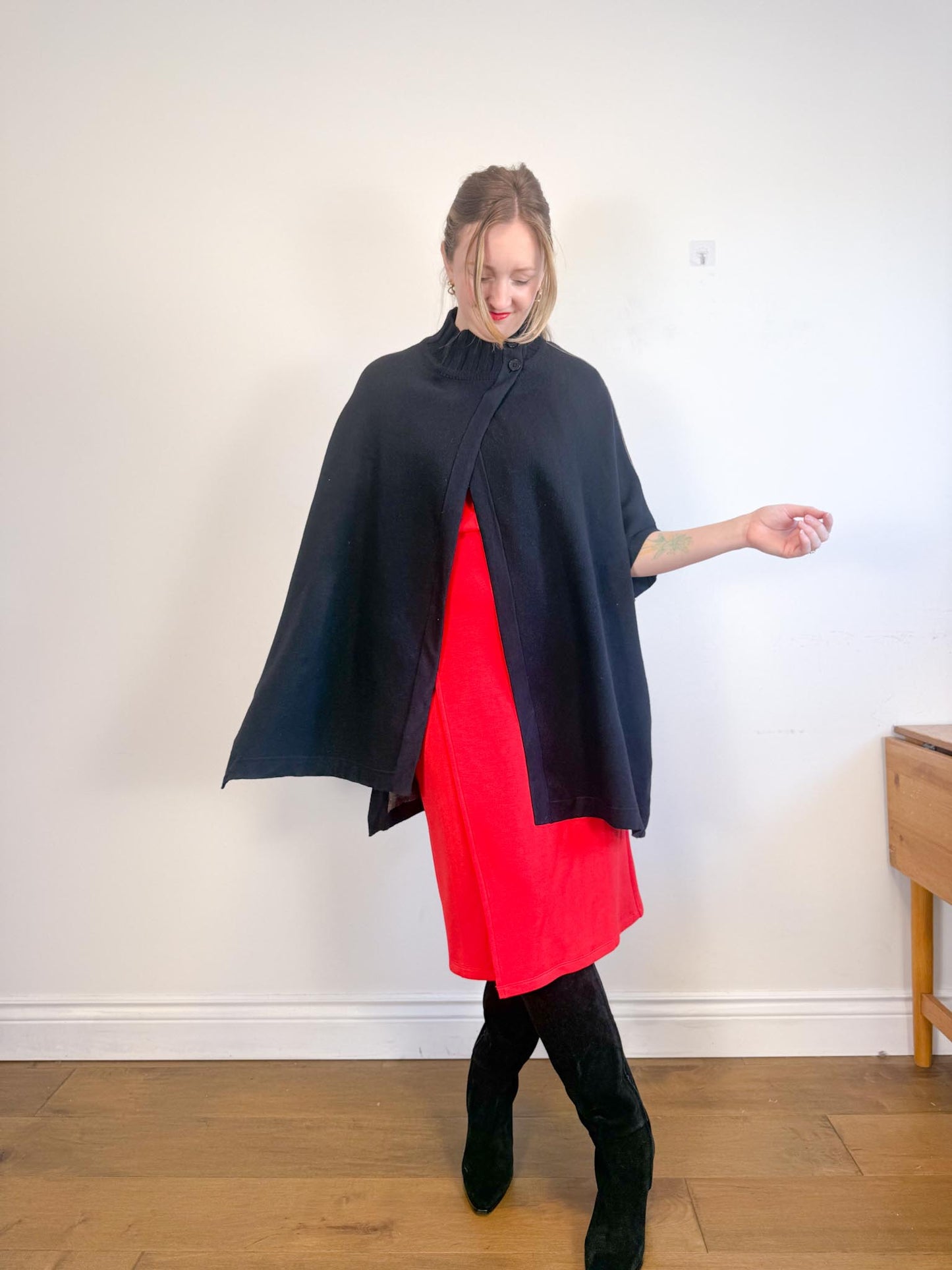 Theory Palomino Reversible Wool Cape Jacket in Black (Size M/L)