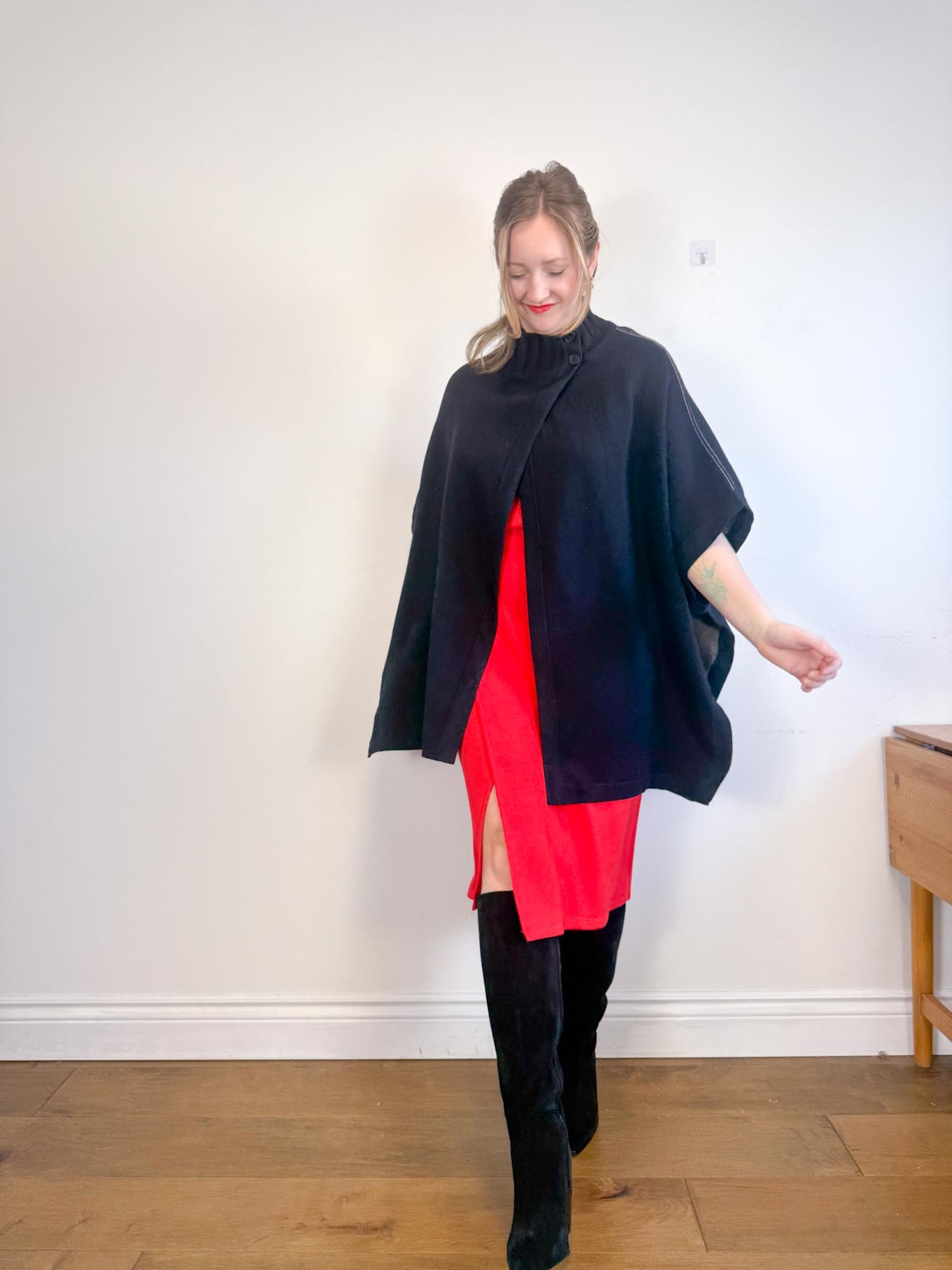 Theory Palomino Reversible Wool Cape Jacket in Black (Size M/L)