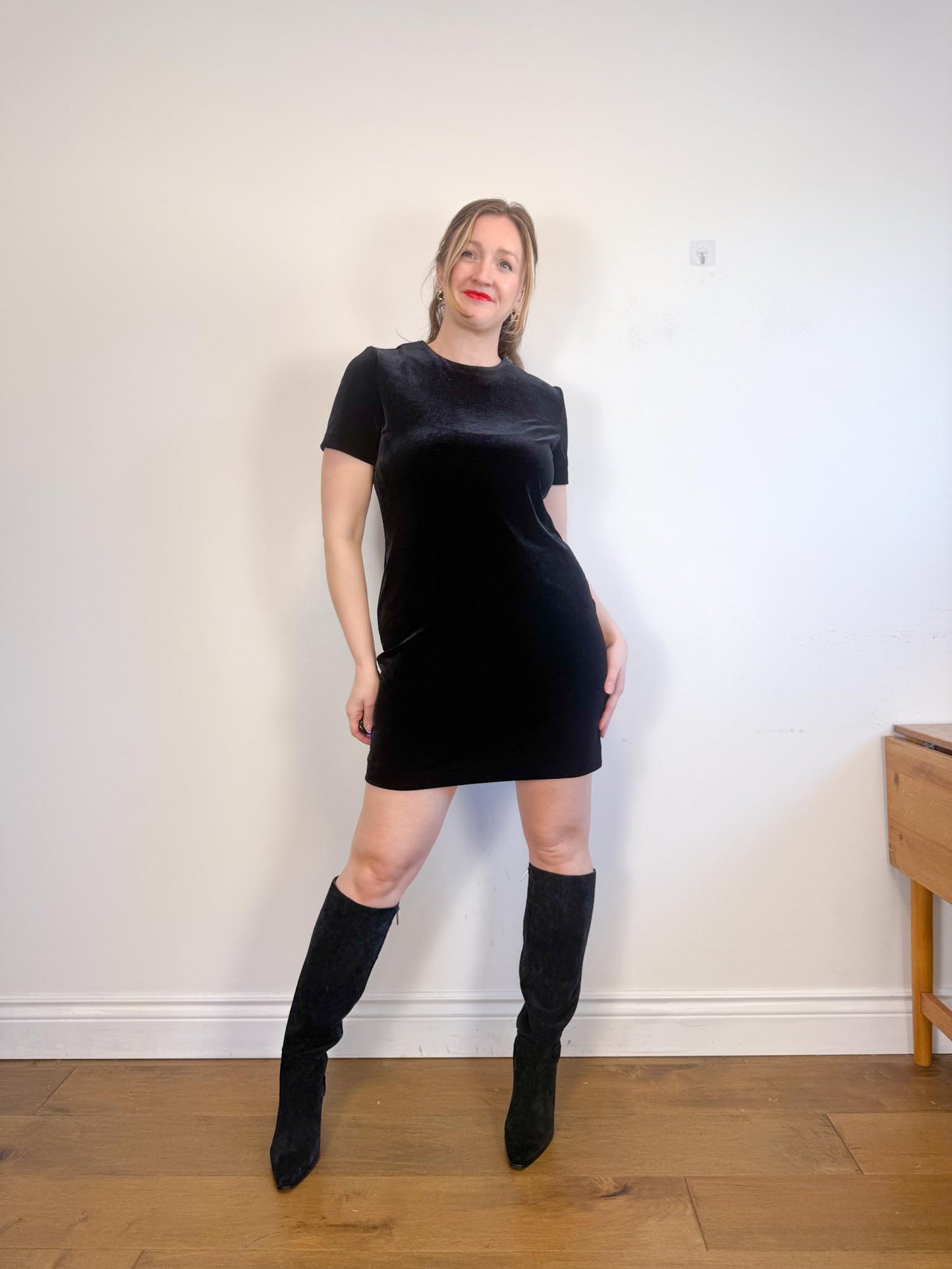 Vintage Velvet Mini Dress in Black (Size L)