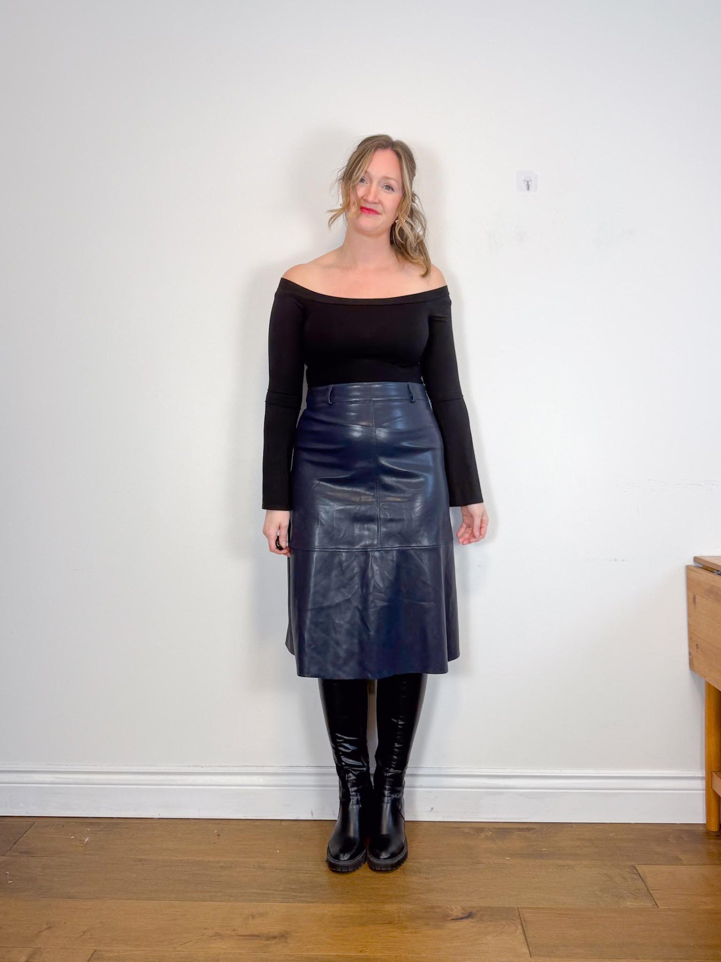 Reformation Off the Shoulder Cropped Long Sleeve Top in Black (Size S)