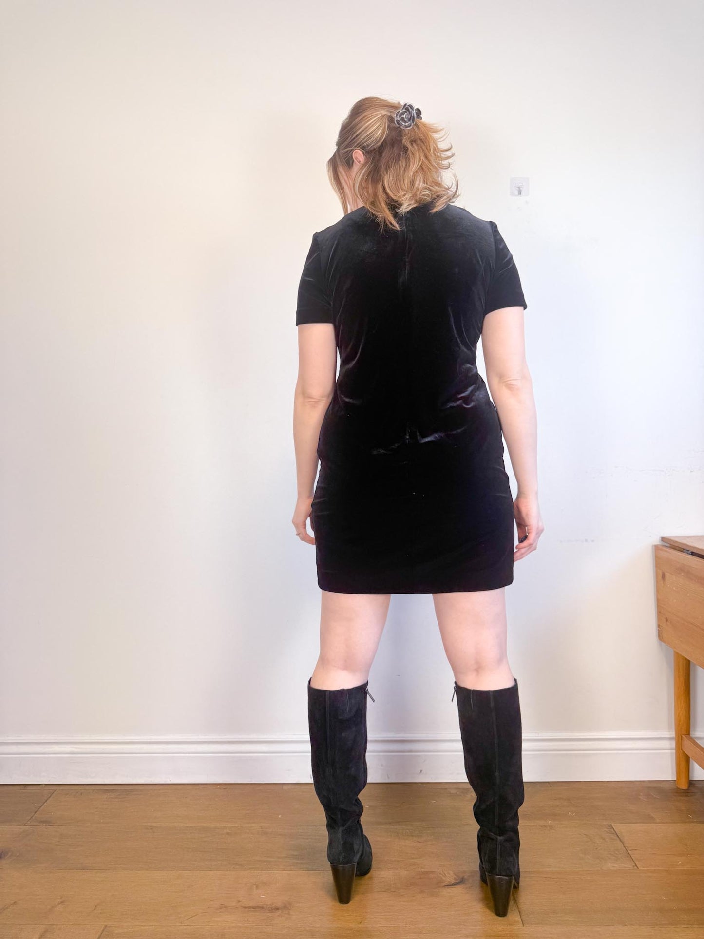 Vintage Velvet Mini Dress in Black (Size L)