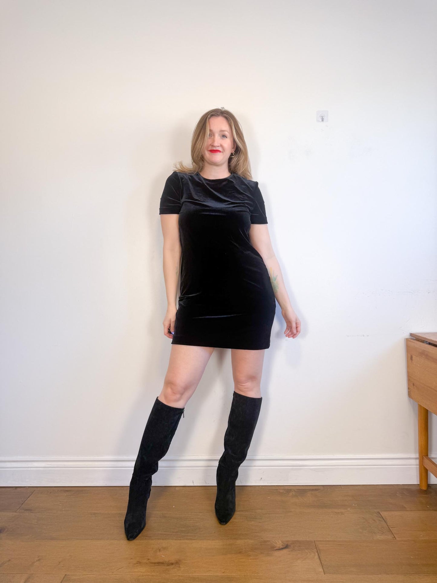Vintage Velvet Mini Dress in Black (Size L)