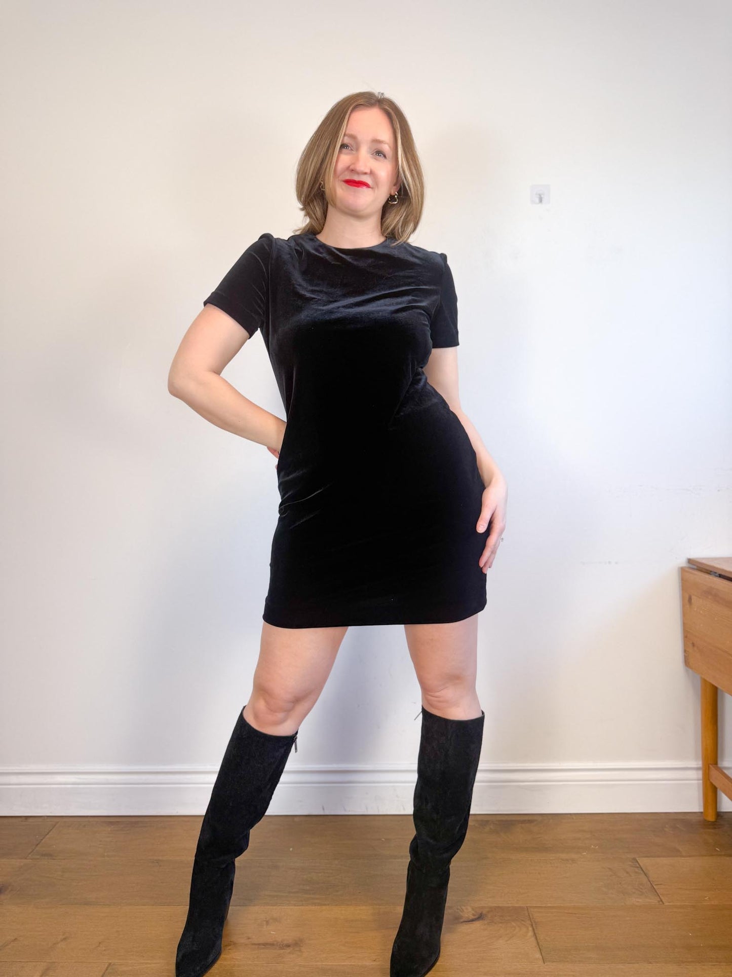Vintage Velvet Mini Dress in Black (Size L)