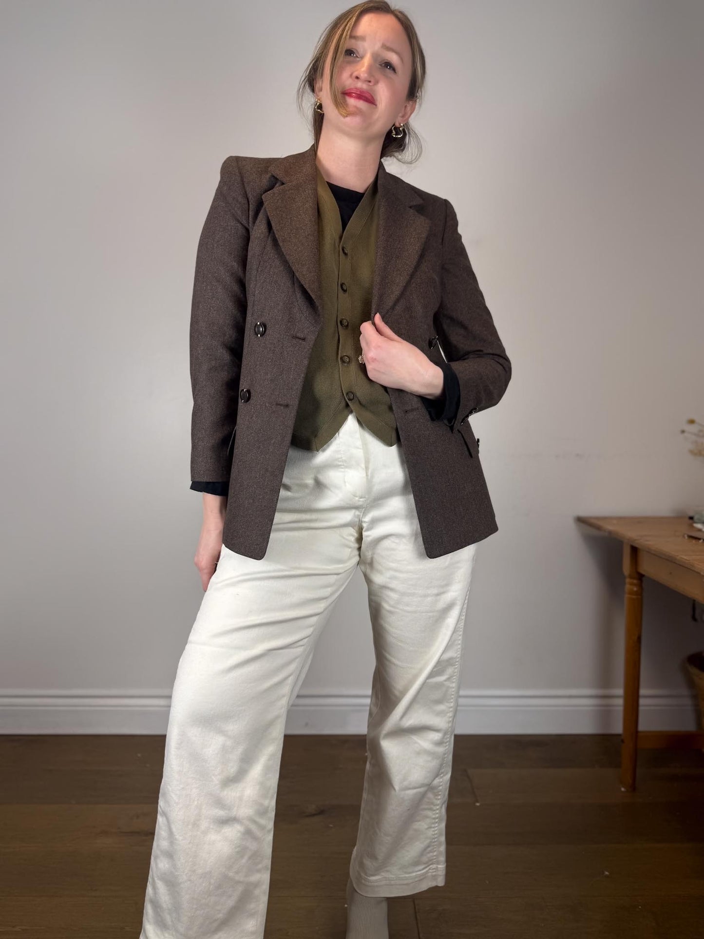 Vintage 90s Louis Feraud Wool Pant Suit in Brown (Size 6)