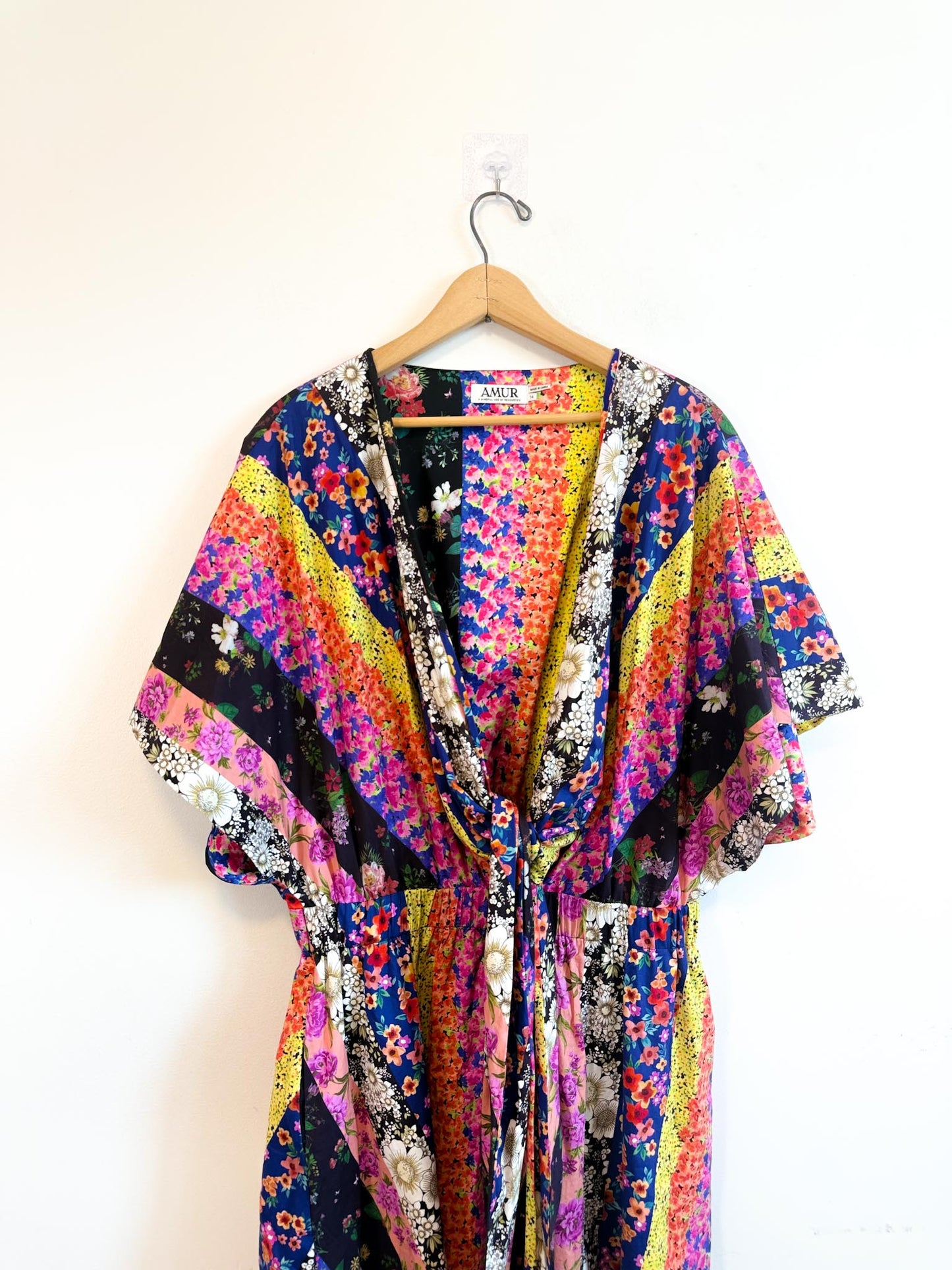 AMUR Sustainable  "Nyla Tie Front Dress" in Mixed Floral Print (Size L/XL)