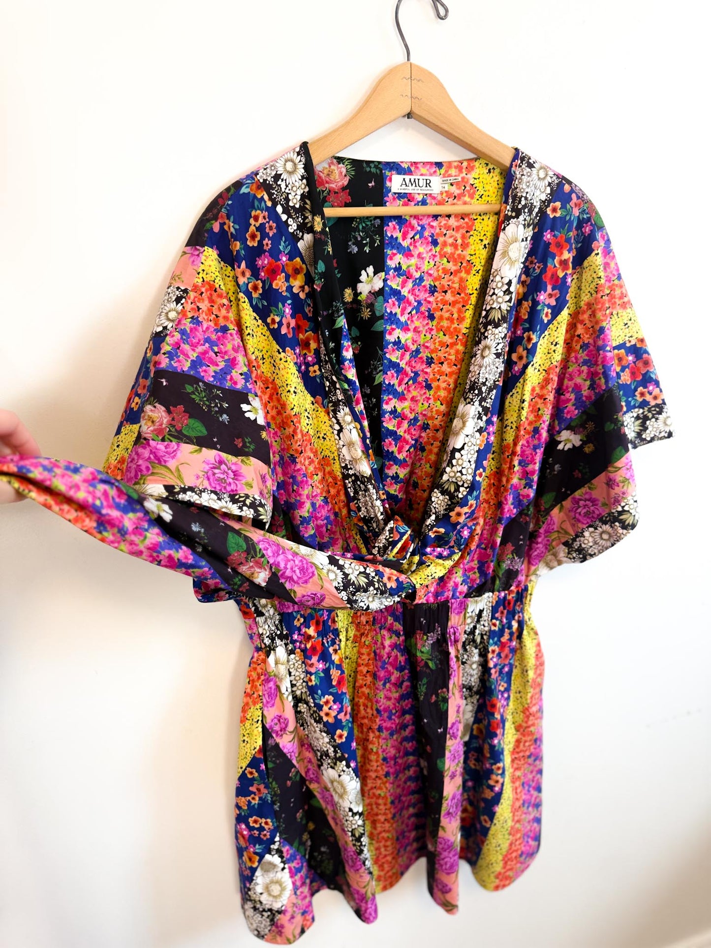 AMUR Sustainable  "Nyla Tie Front Dress" in Mixed Floral Print (Size L/XL)